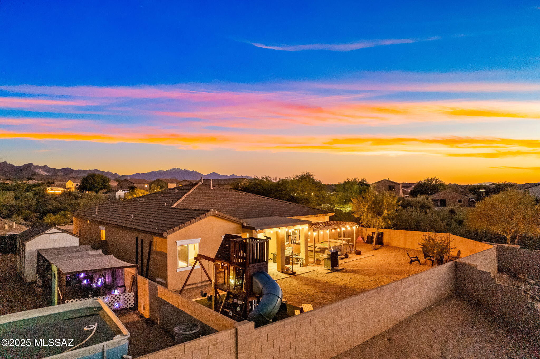 643 W Charles L McKay Street