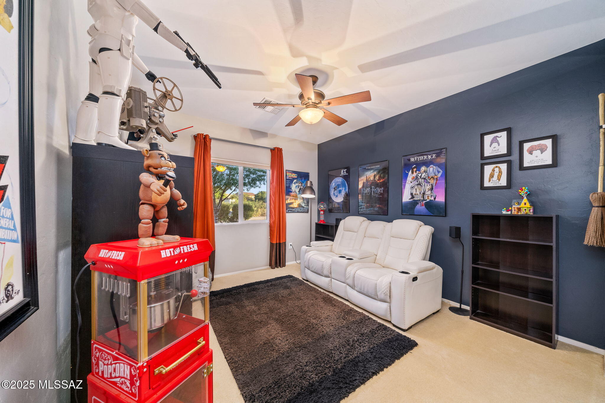 643 W Charles L McKay Street