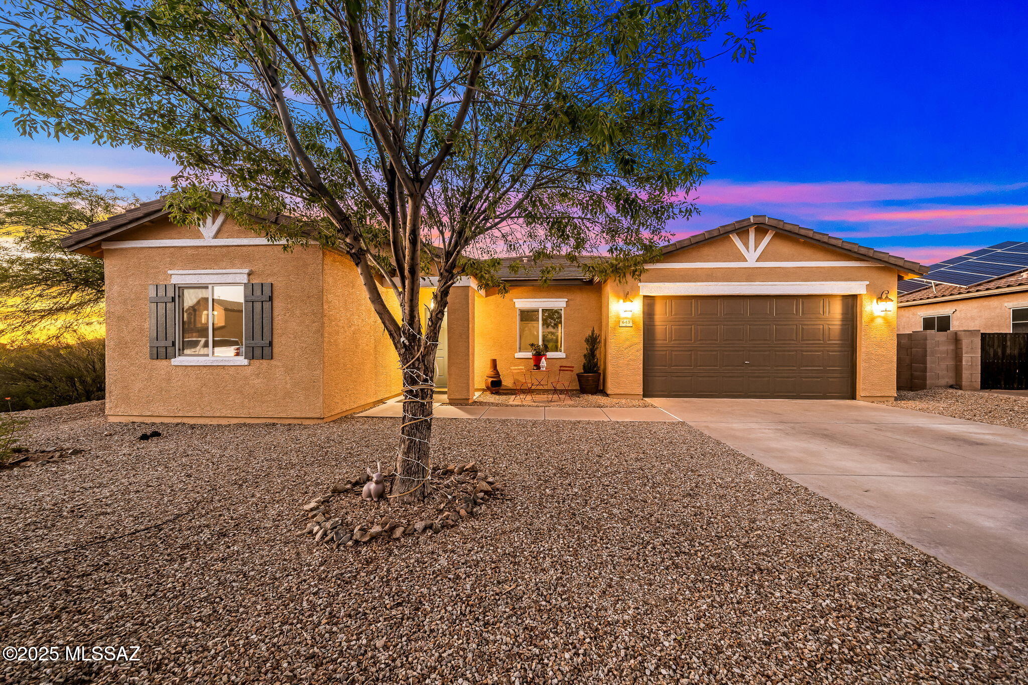 643 W Charles L McKay Street