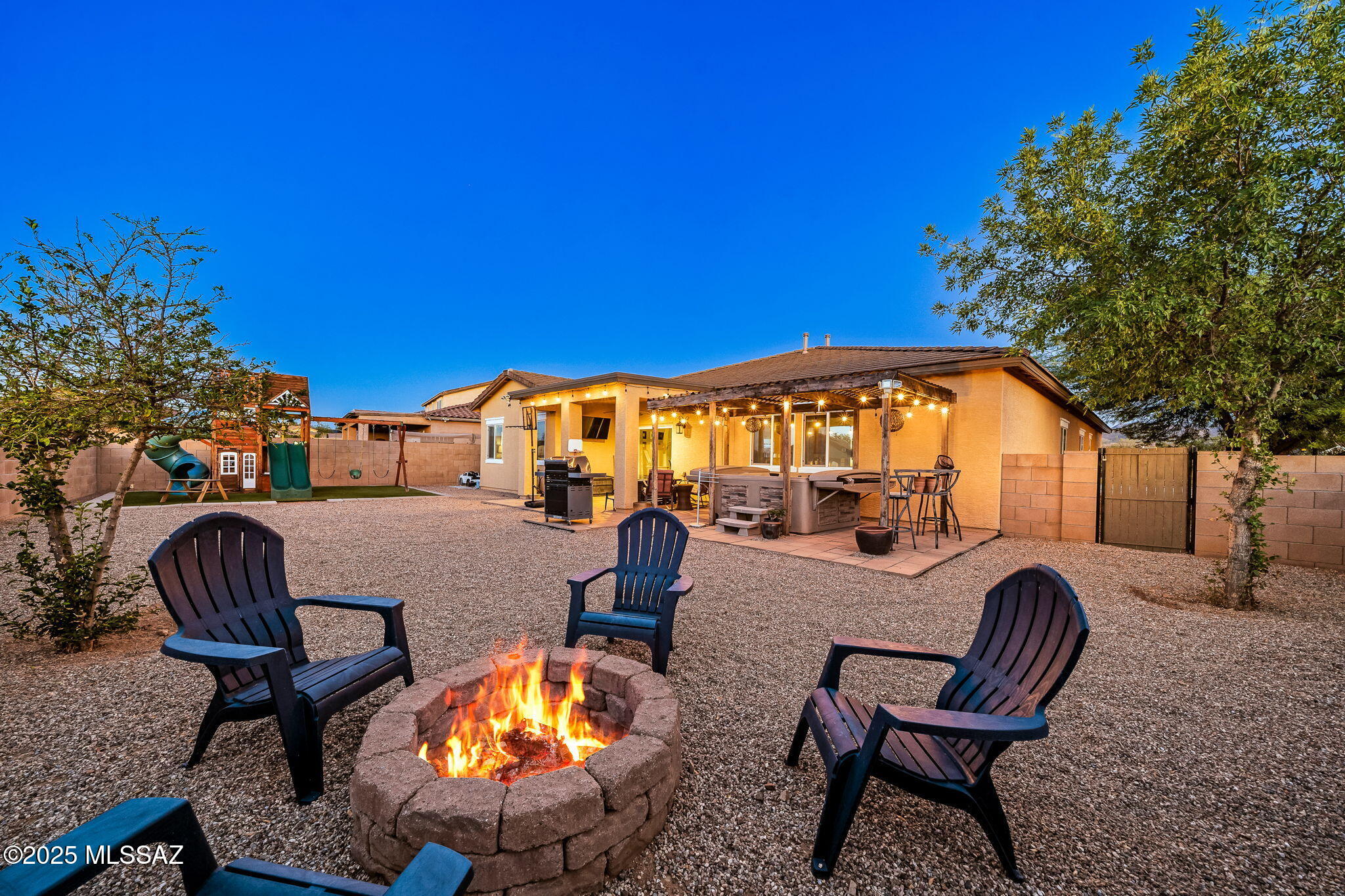 643 W Charles L McKay Street