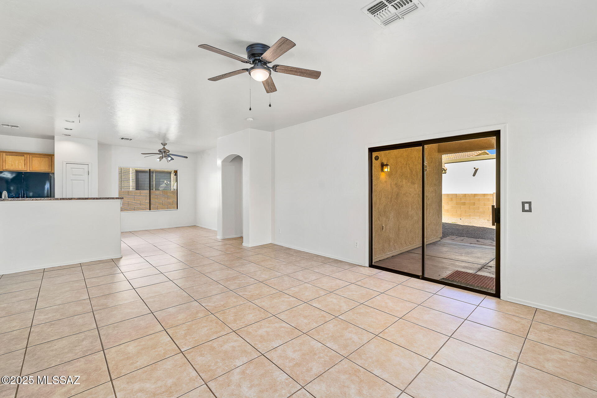 159 E Corte Rancho Colina