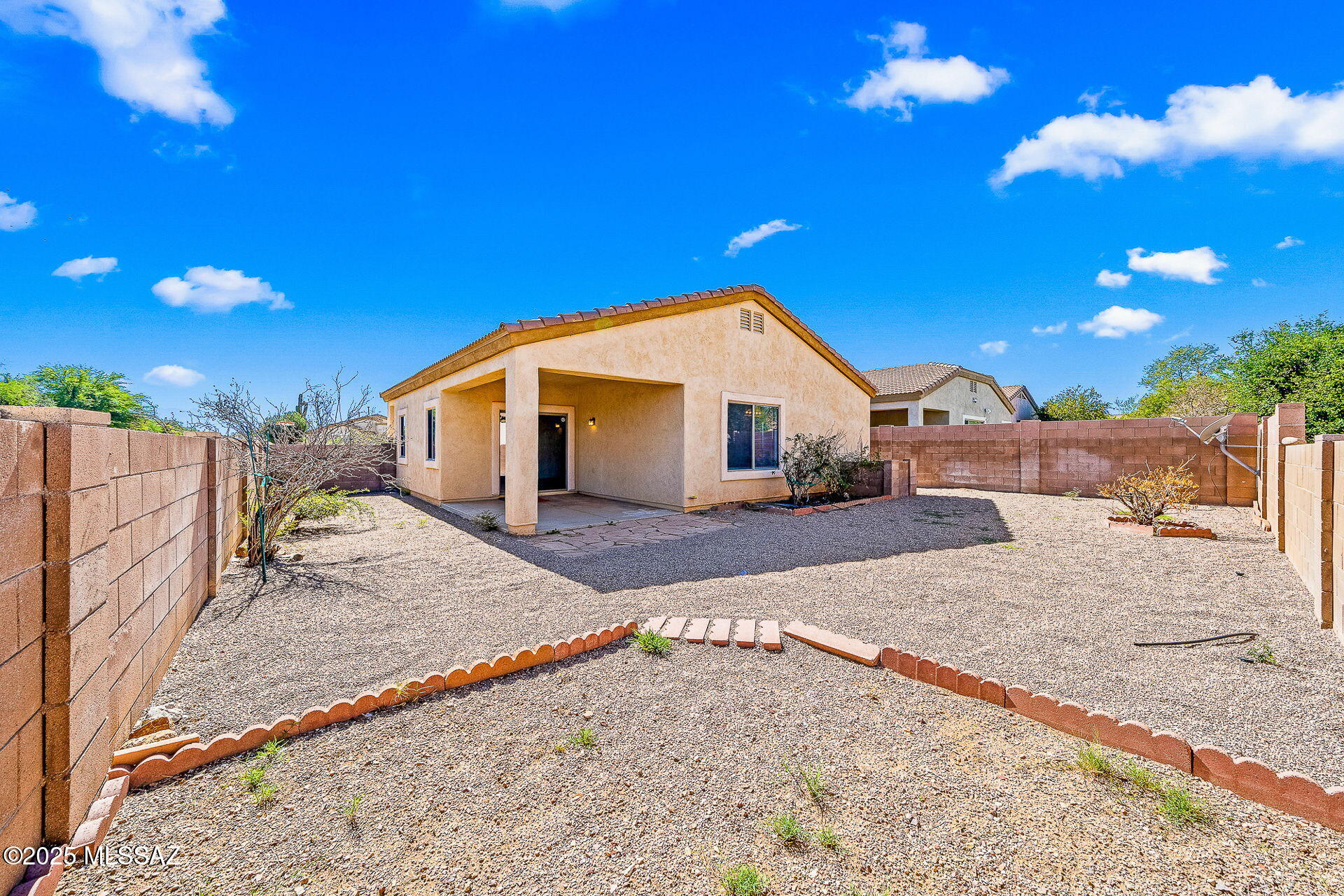 159 E Corte Rancho Colina