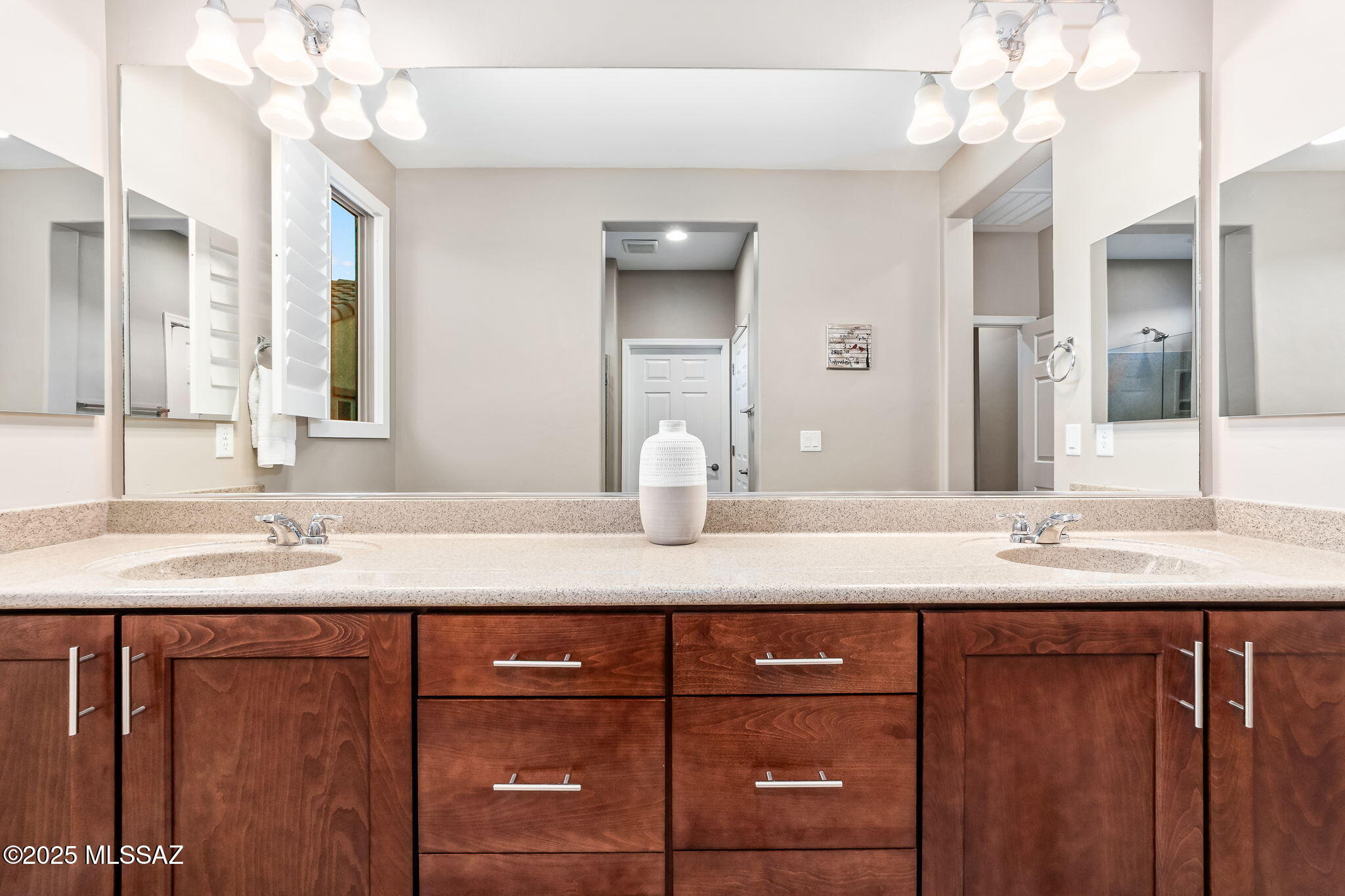 7084 W Cliff Spring Trail