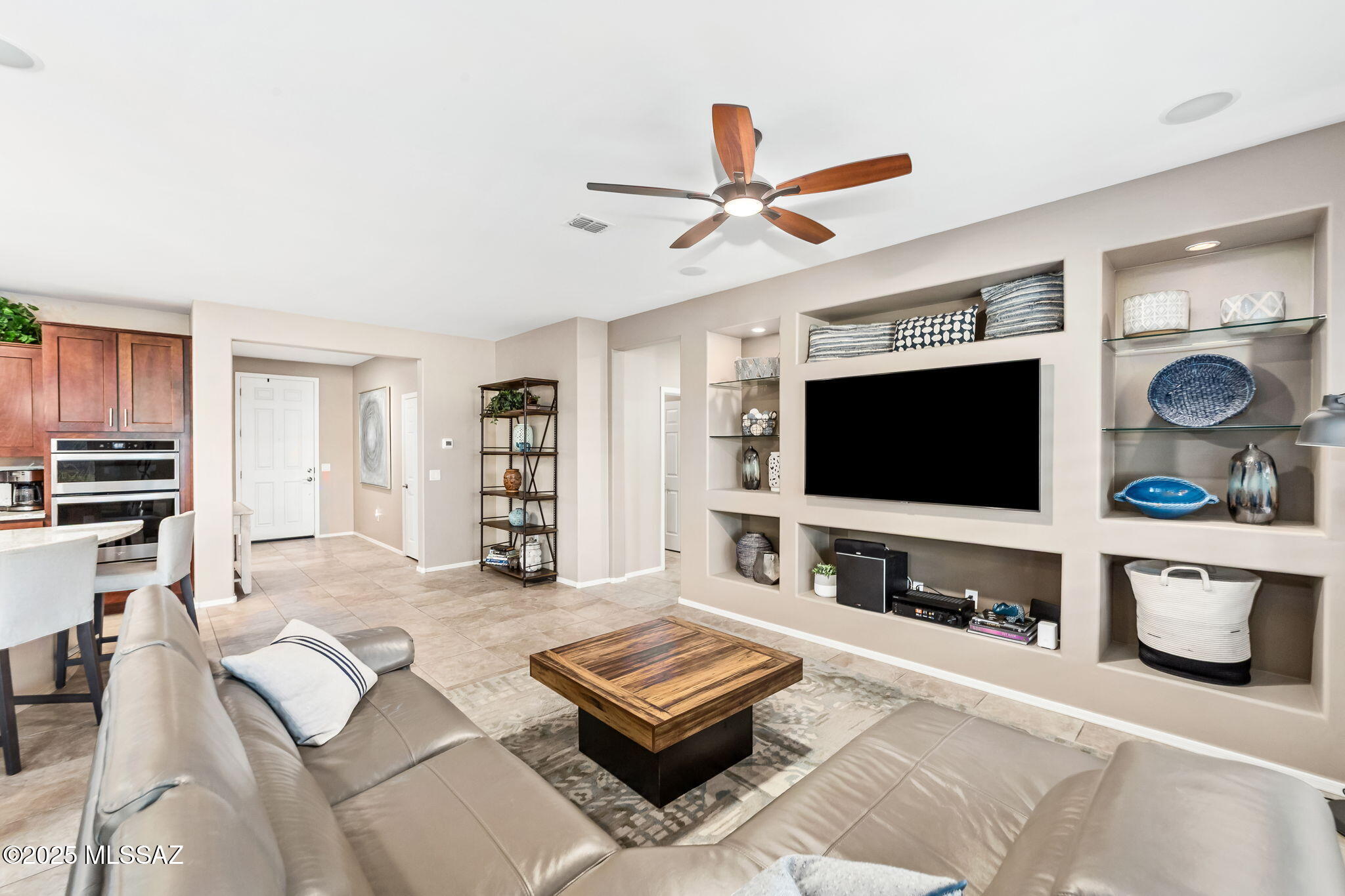 7084 W Cliff Spring Trail