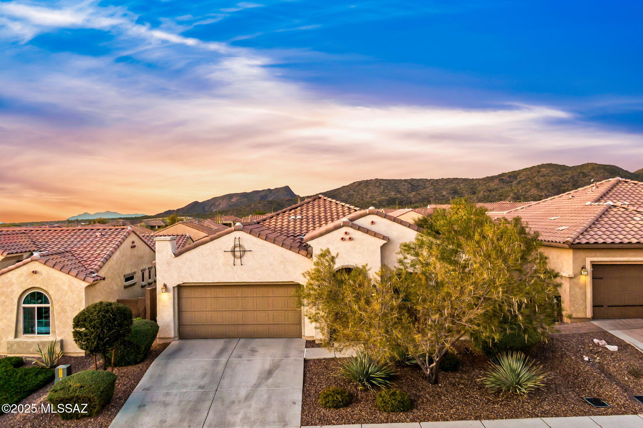 7084 W Cliff Spring Trail