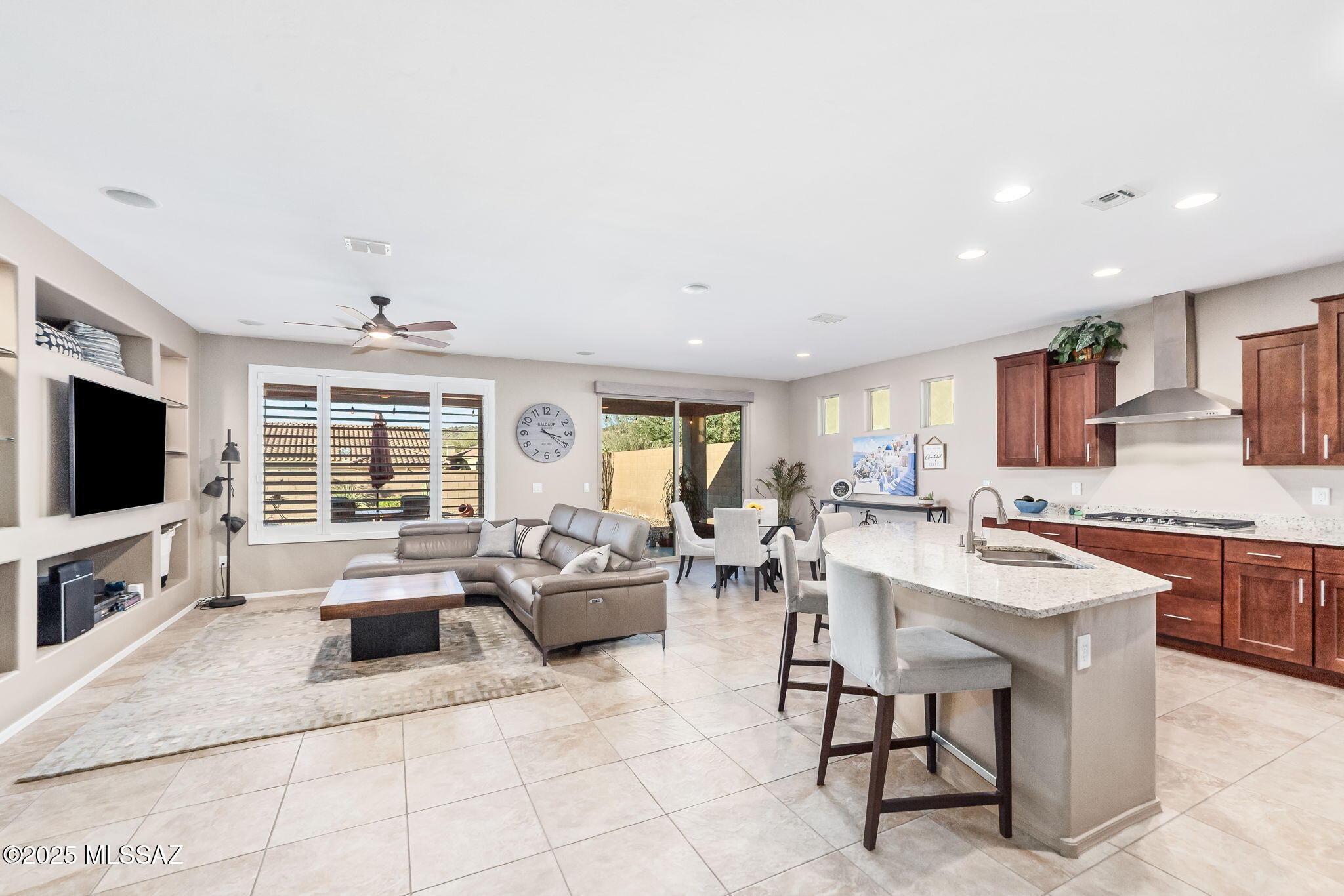 7084 W Cliff Spring Trail