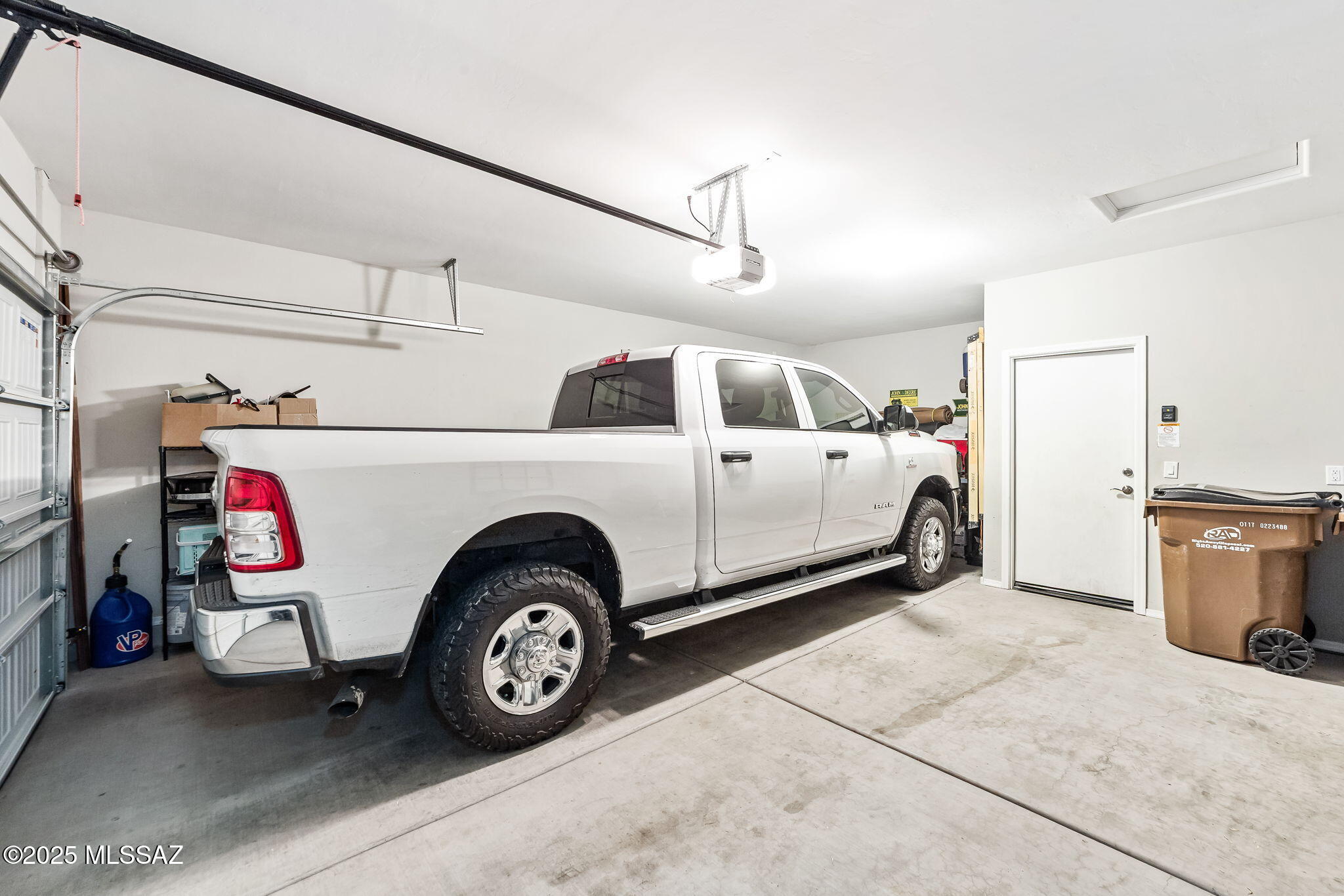 7084 W Cliff Spring Trail