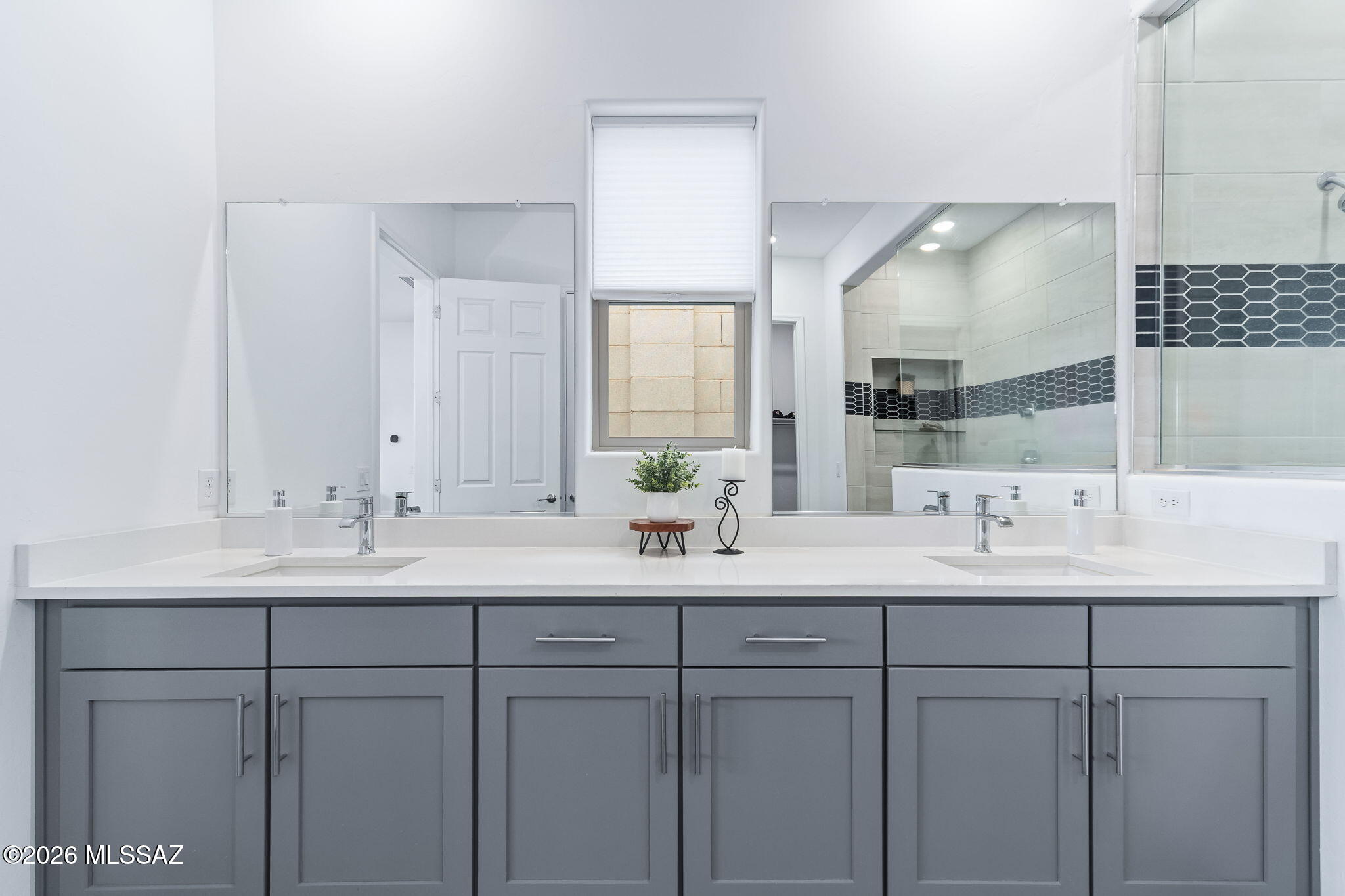 12764 S Tortoise Pointe Place