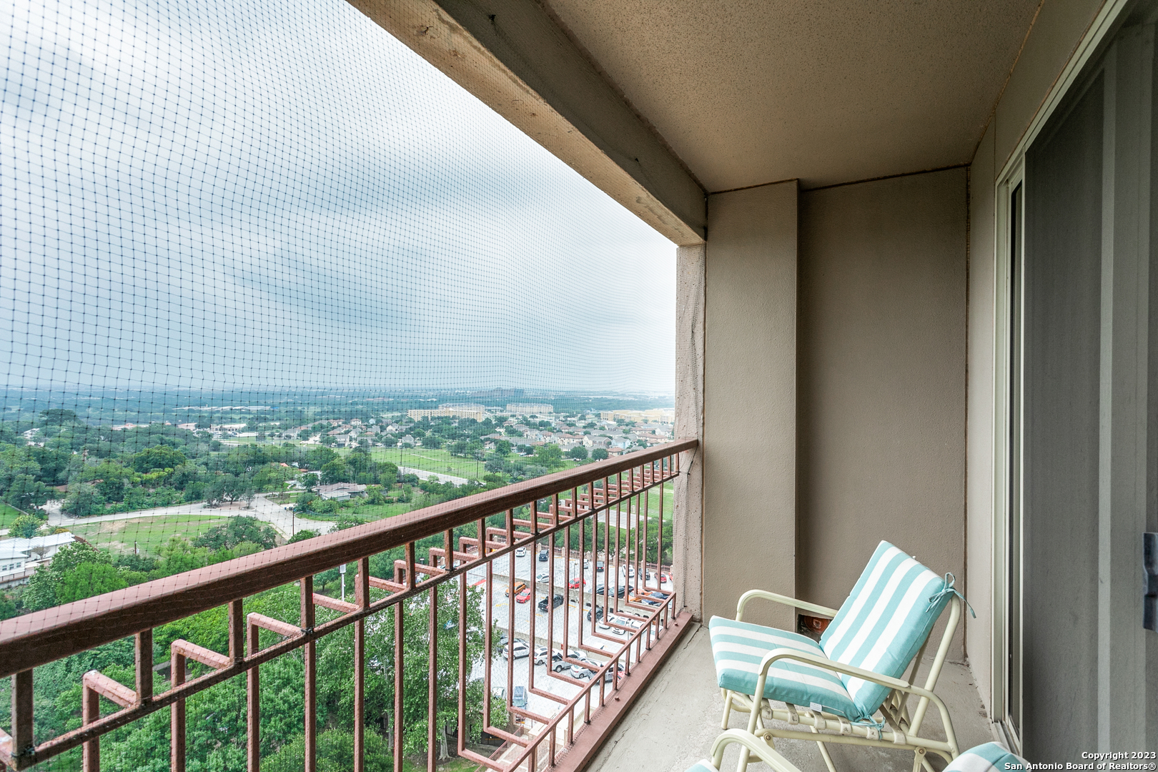 1 TOWERS PARK LN Unit: 1203
