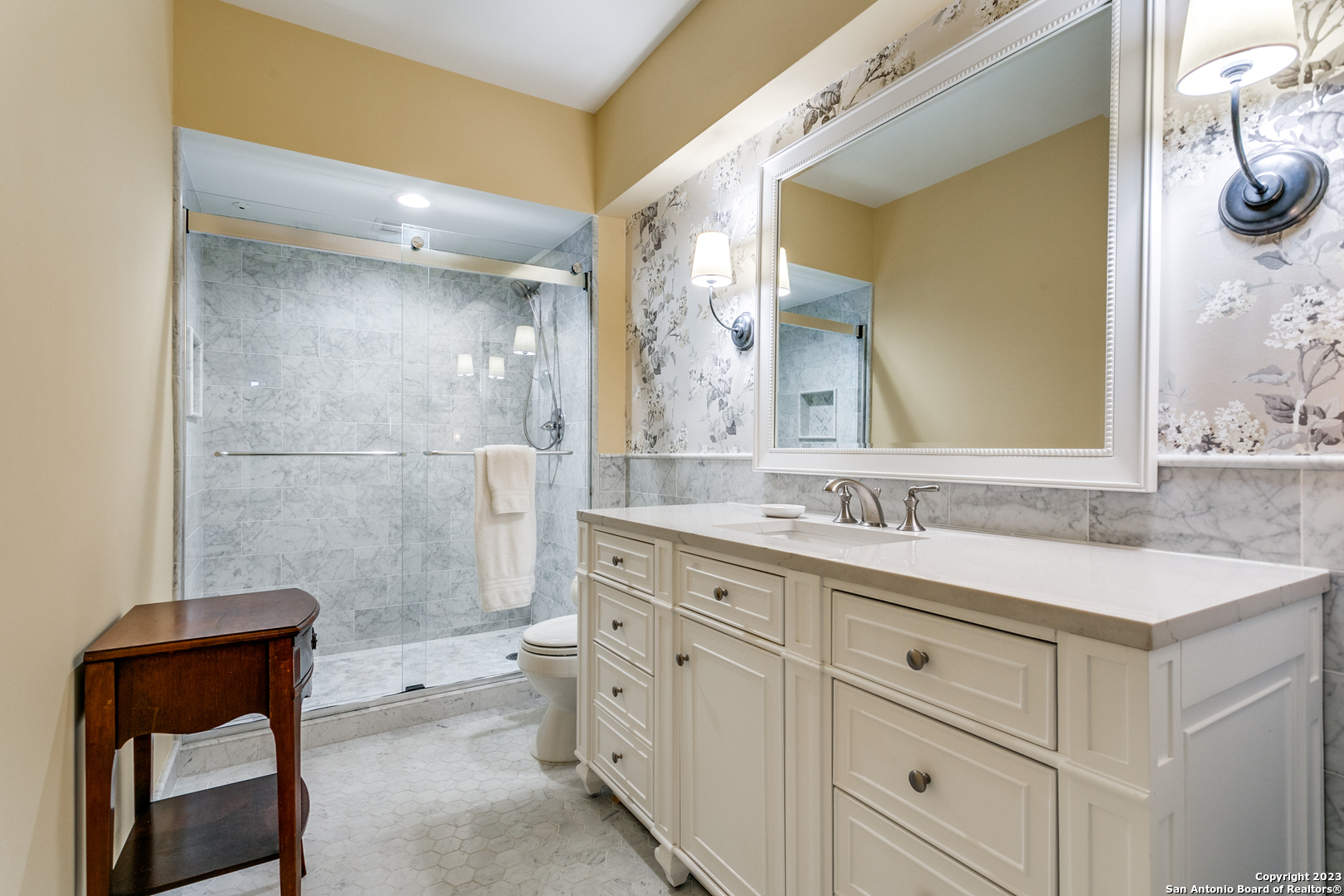 1 TOWERS PARK LN Unit: 1203