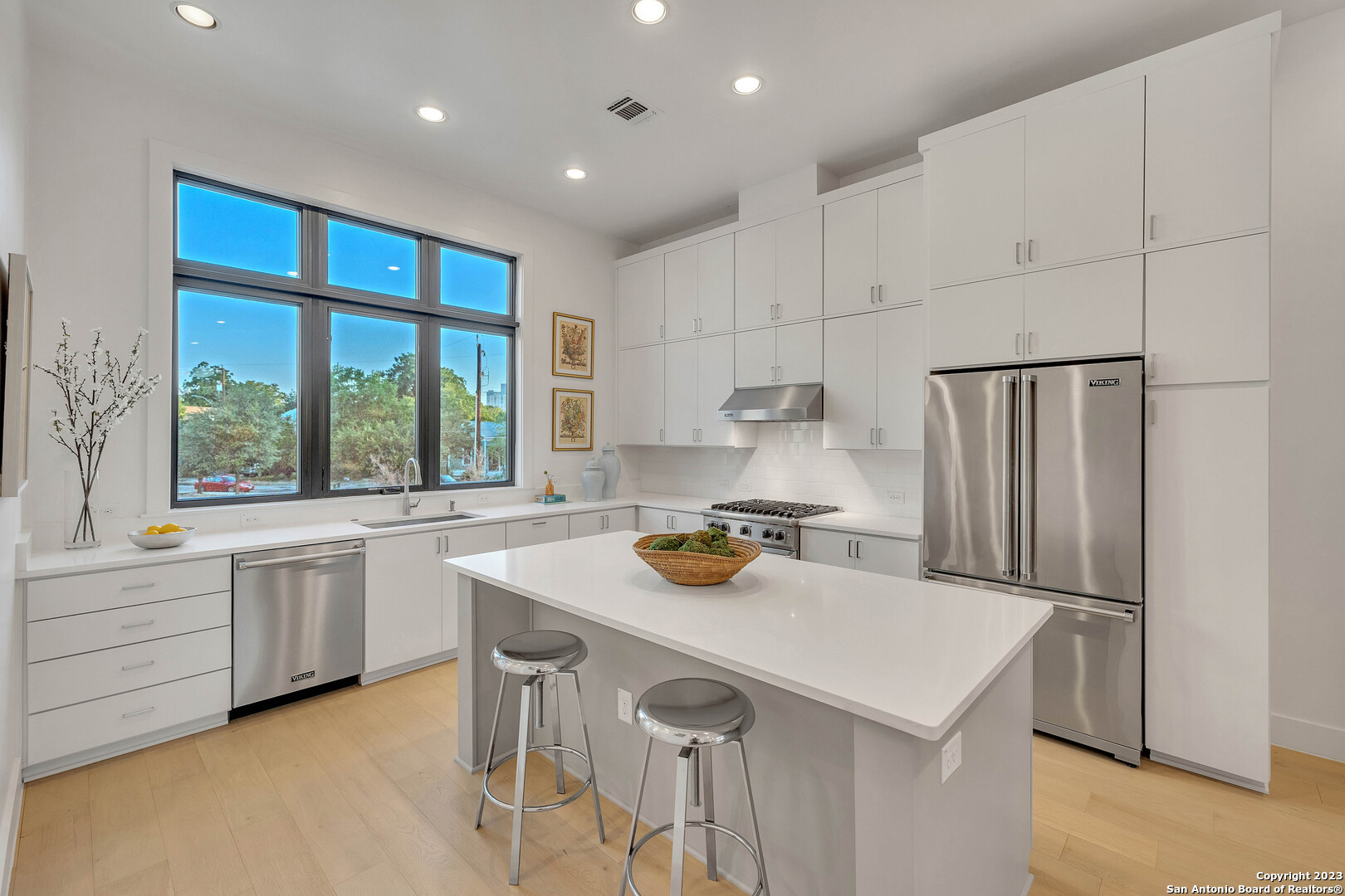 1226 S Presa St Unit: 107