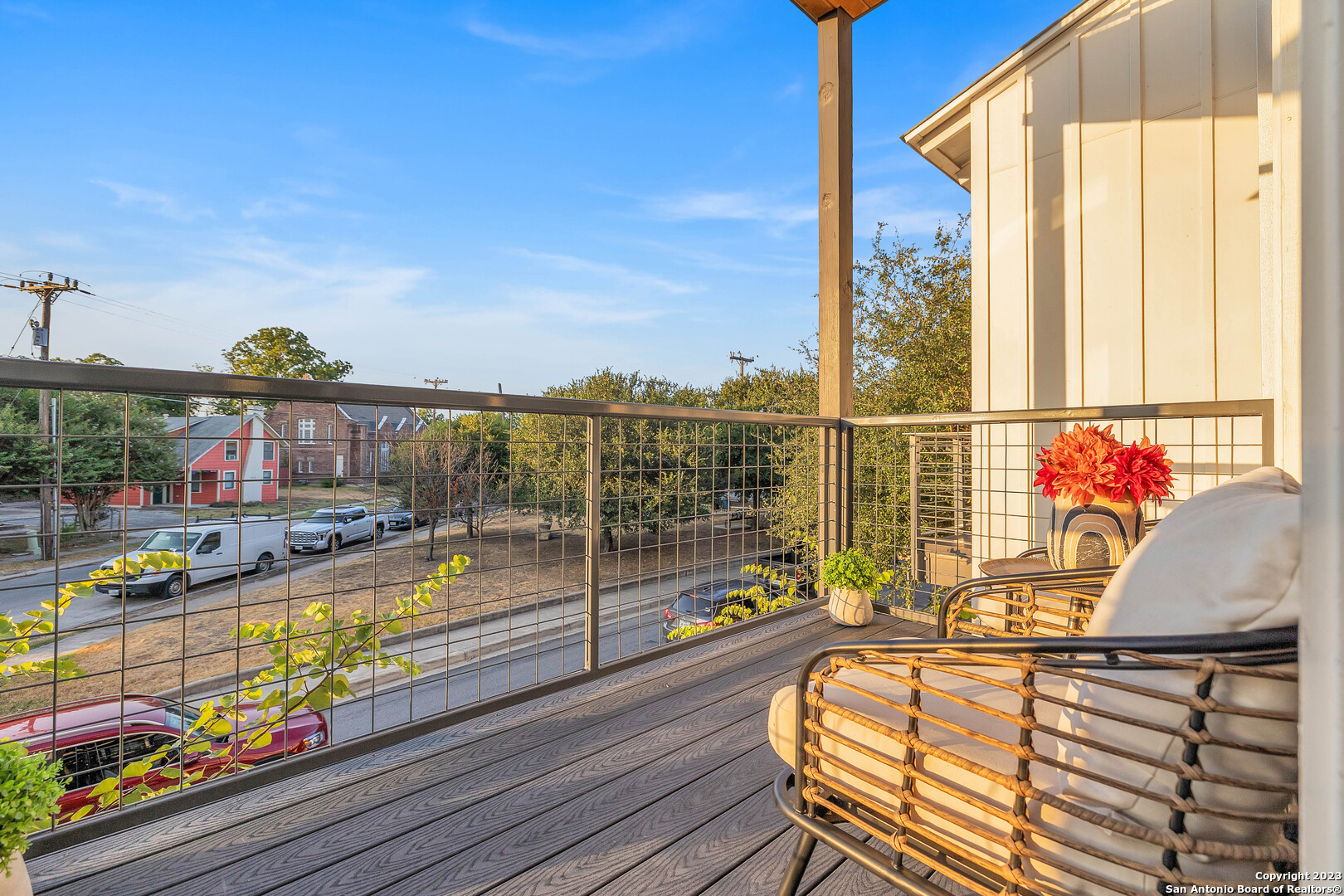 1226 S Presa St Unit: 107