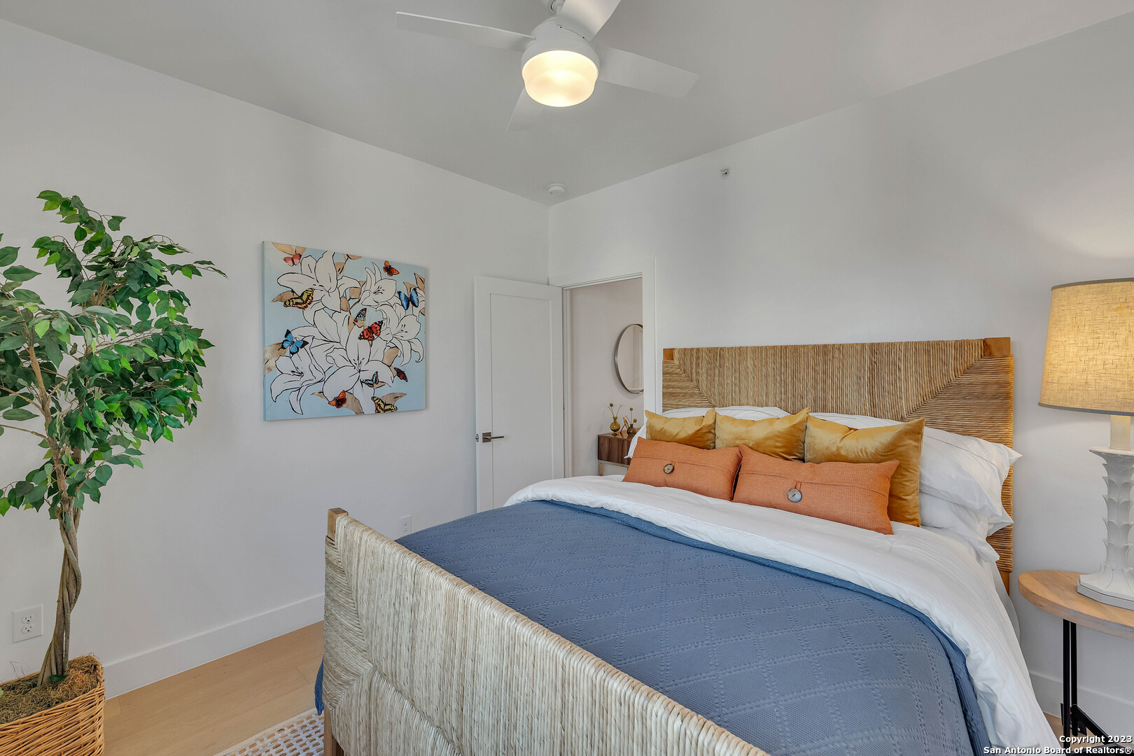 1226 S Presa St Unit: 107