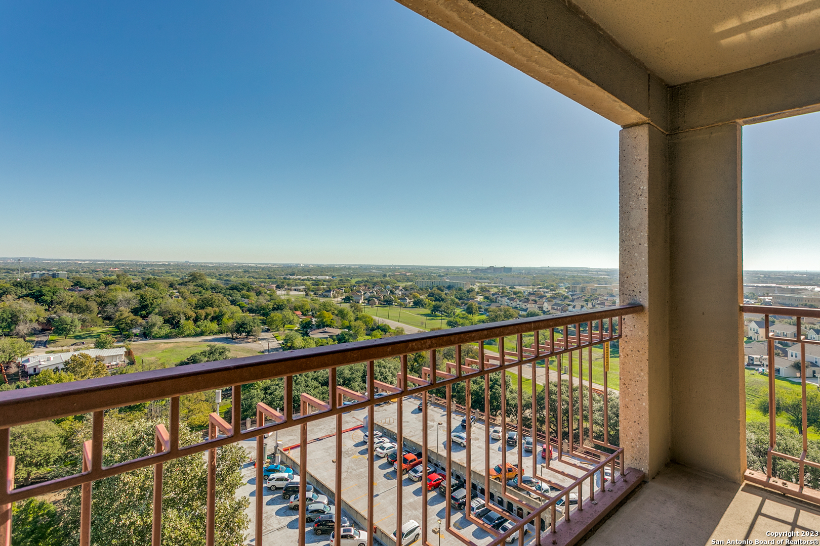 1 Towers Park Ln Unit: 1004
