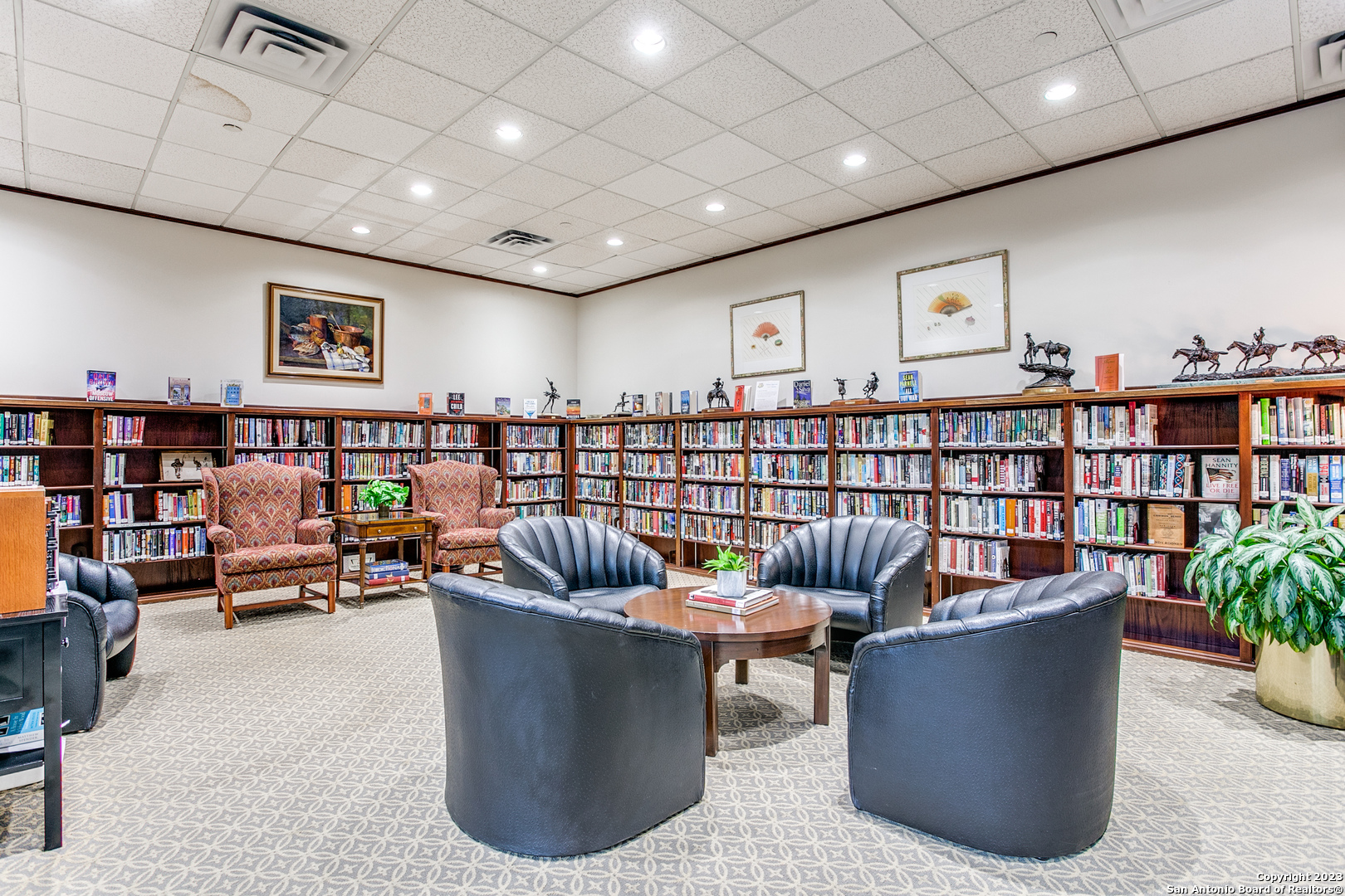 1 Towers Park Ln Unit: 1004
