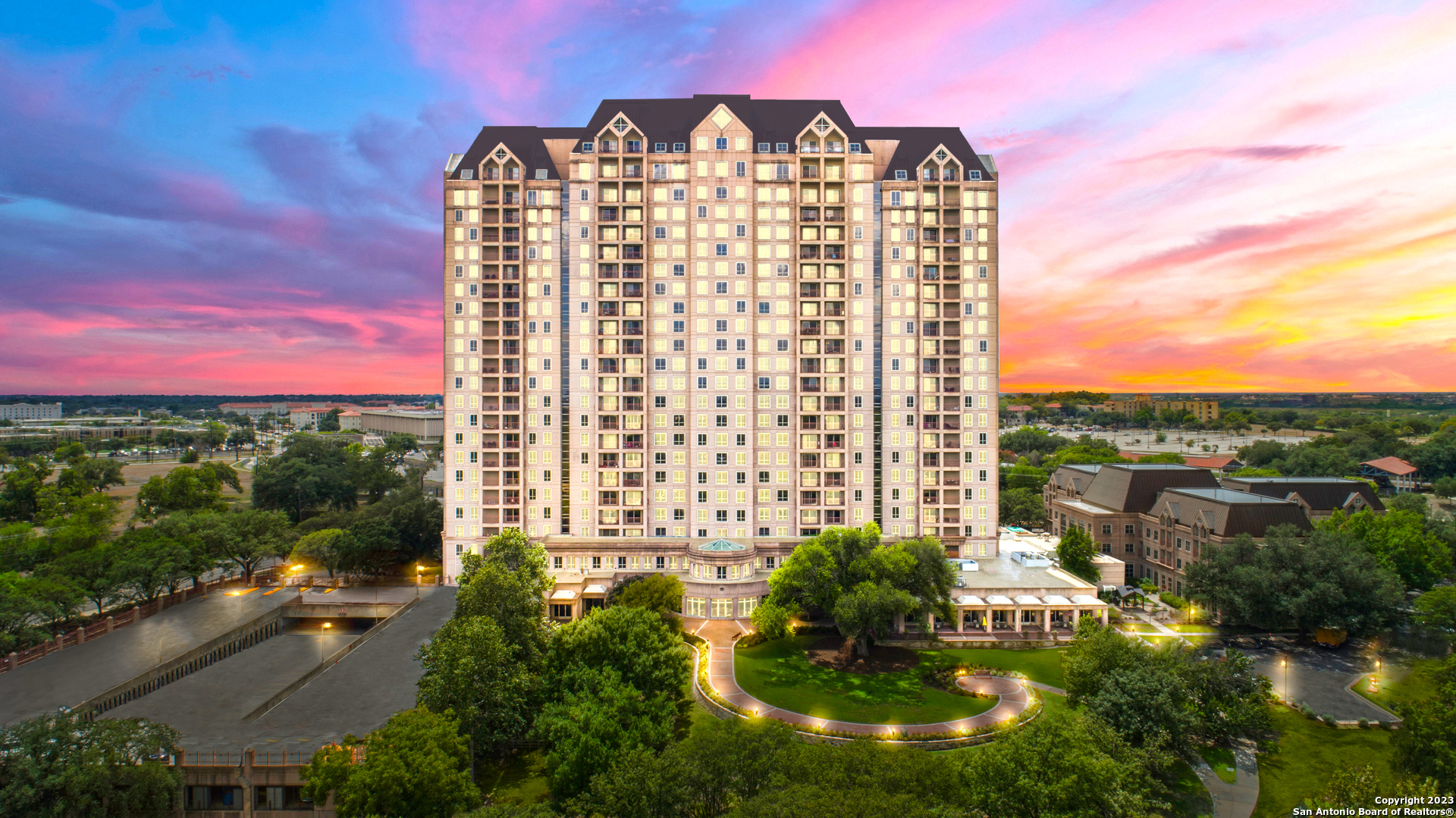 1 Towers Park Ln Unit: 1004