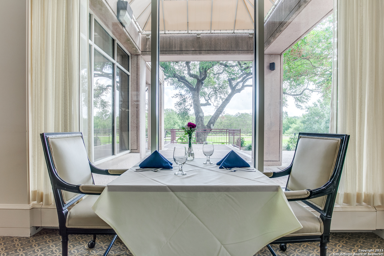 1 Towers Park Ln Unit: 1004