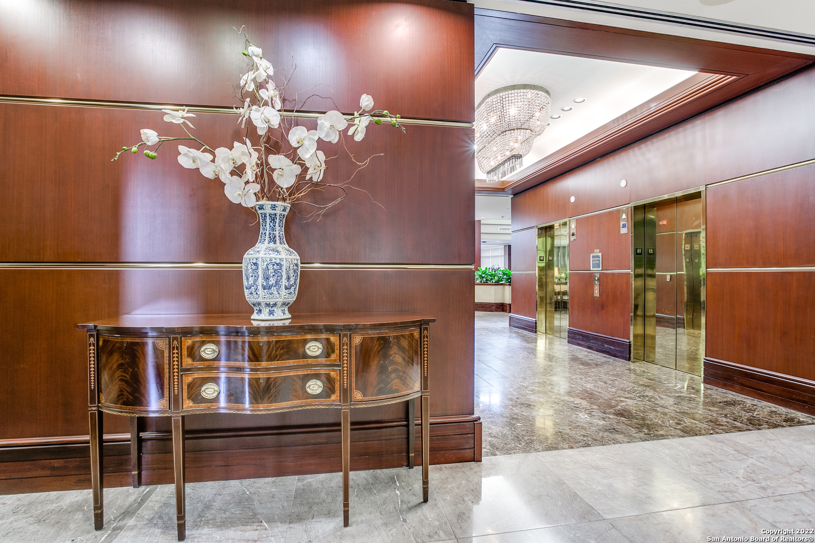 1 Towers Park Ln Unit: 1104