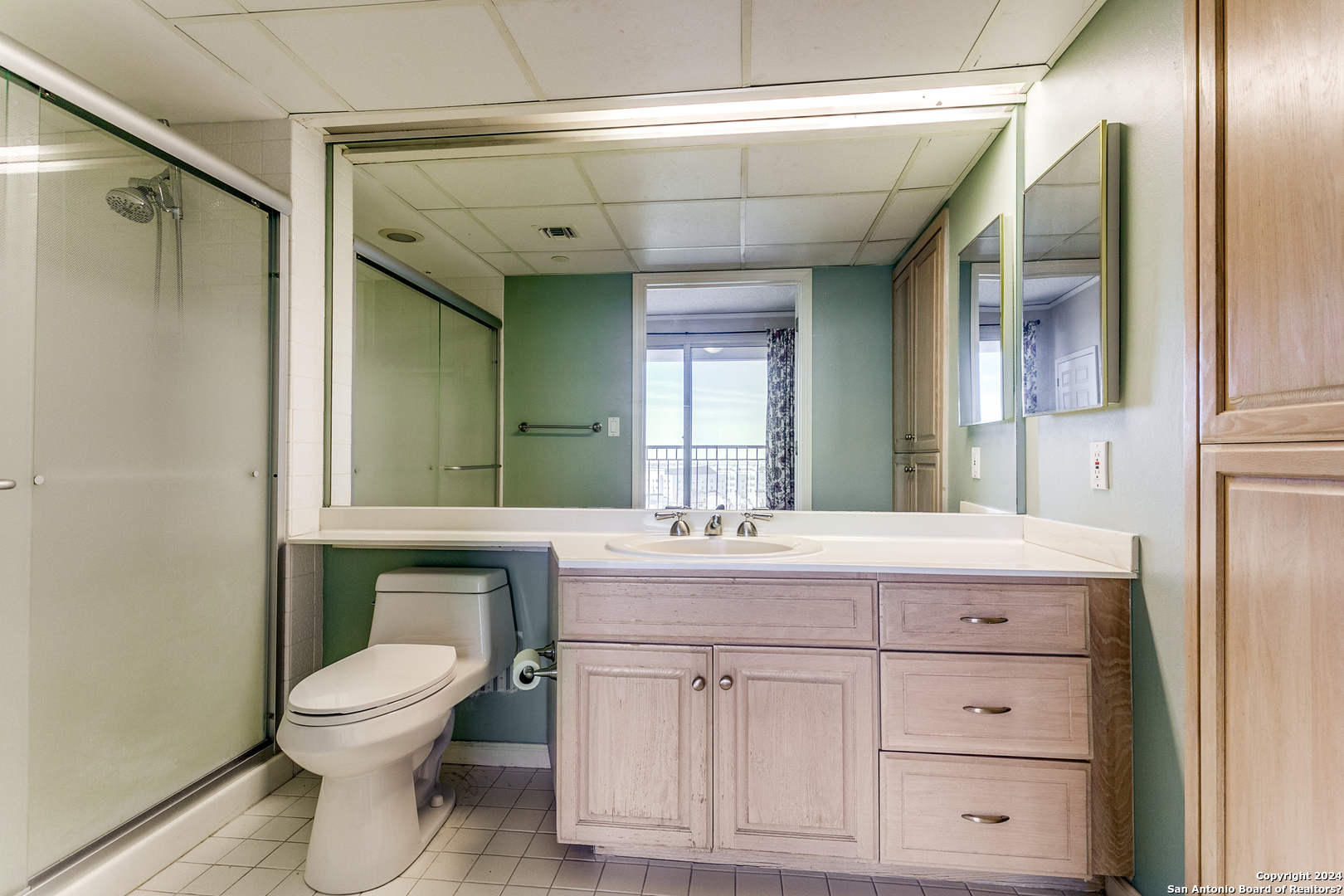 1 Towers Park Ln Unit: 812