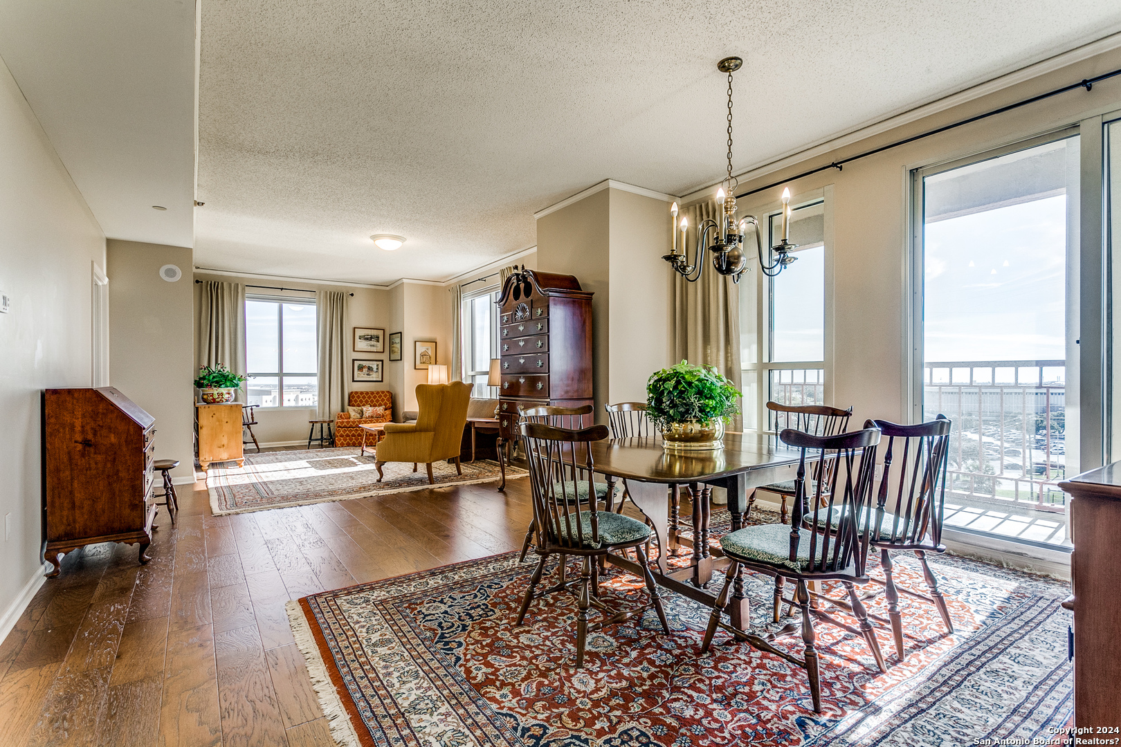 1 Towers Park Ln Unit: 812