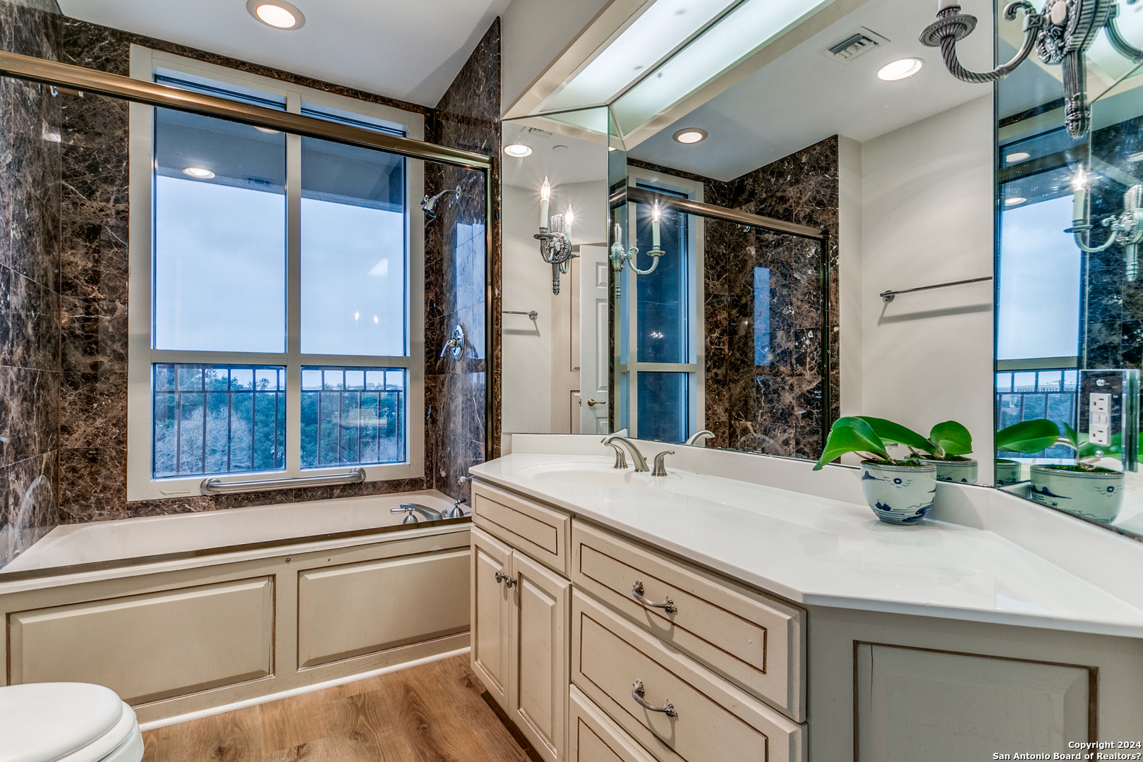 1 Towers Park Ln Unit: 511