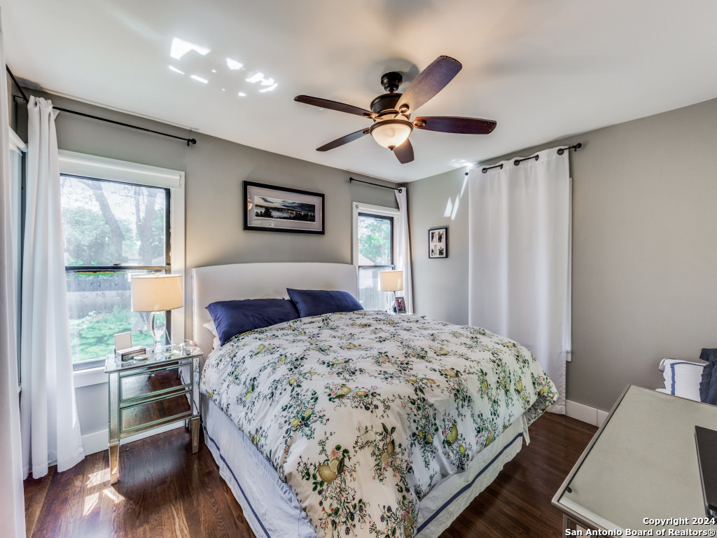206 QUENTIN DR