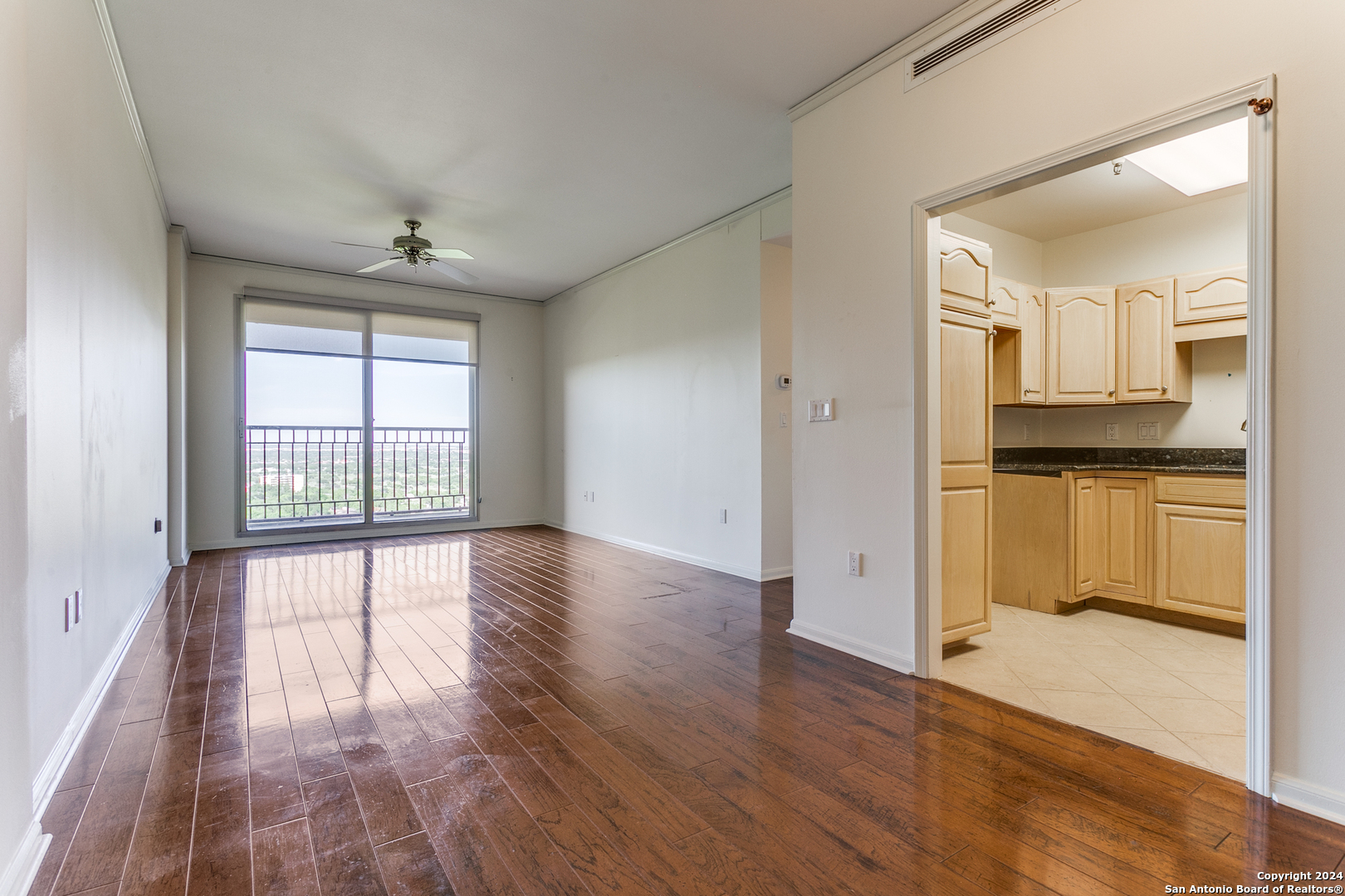 1 TOWERS PARK LN 1701