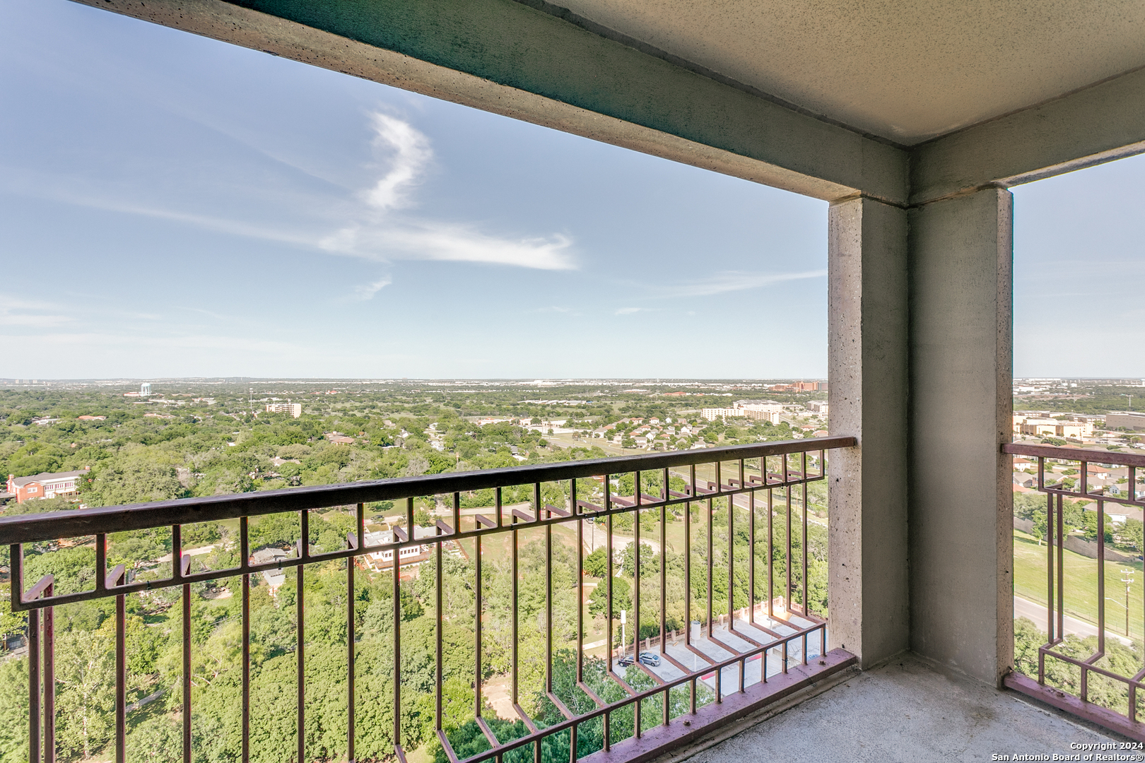 1 TOWERS PARK LN 1701