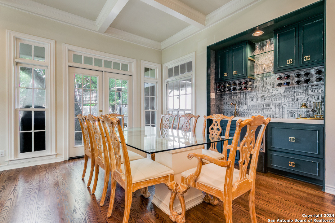 1 DORCHESTER PL