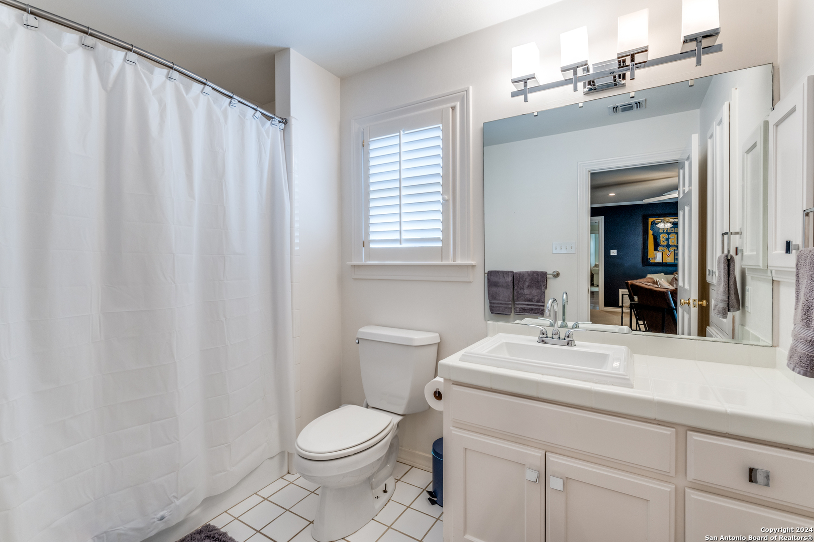 1 DORCHESTER PL