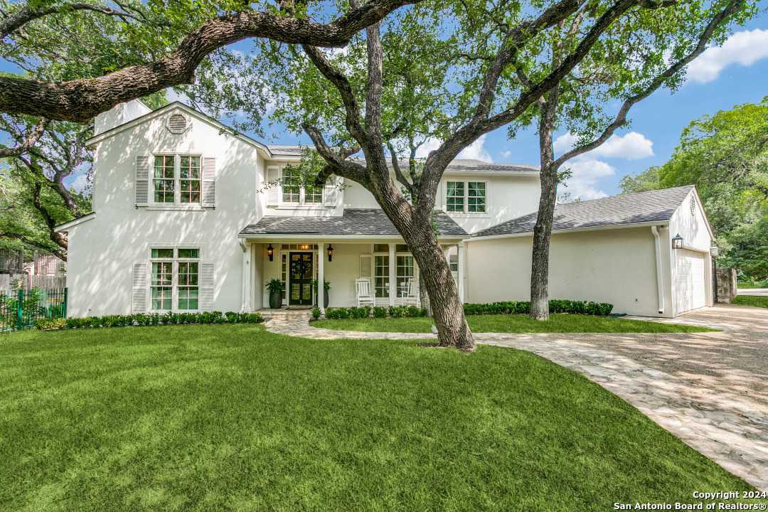 1 DORCHESTER PL