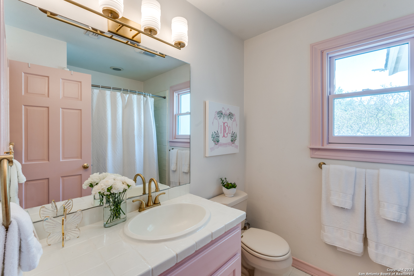 1 DORCHESTER PL