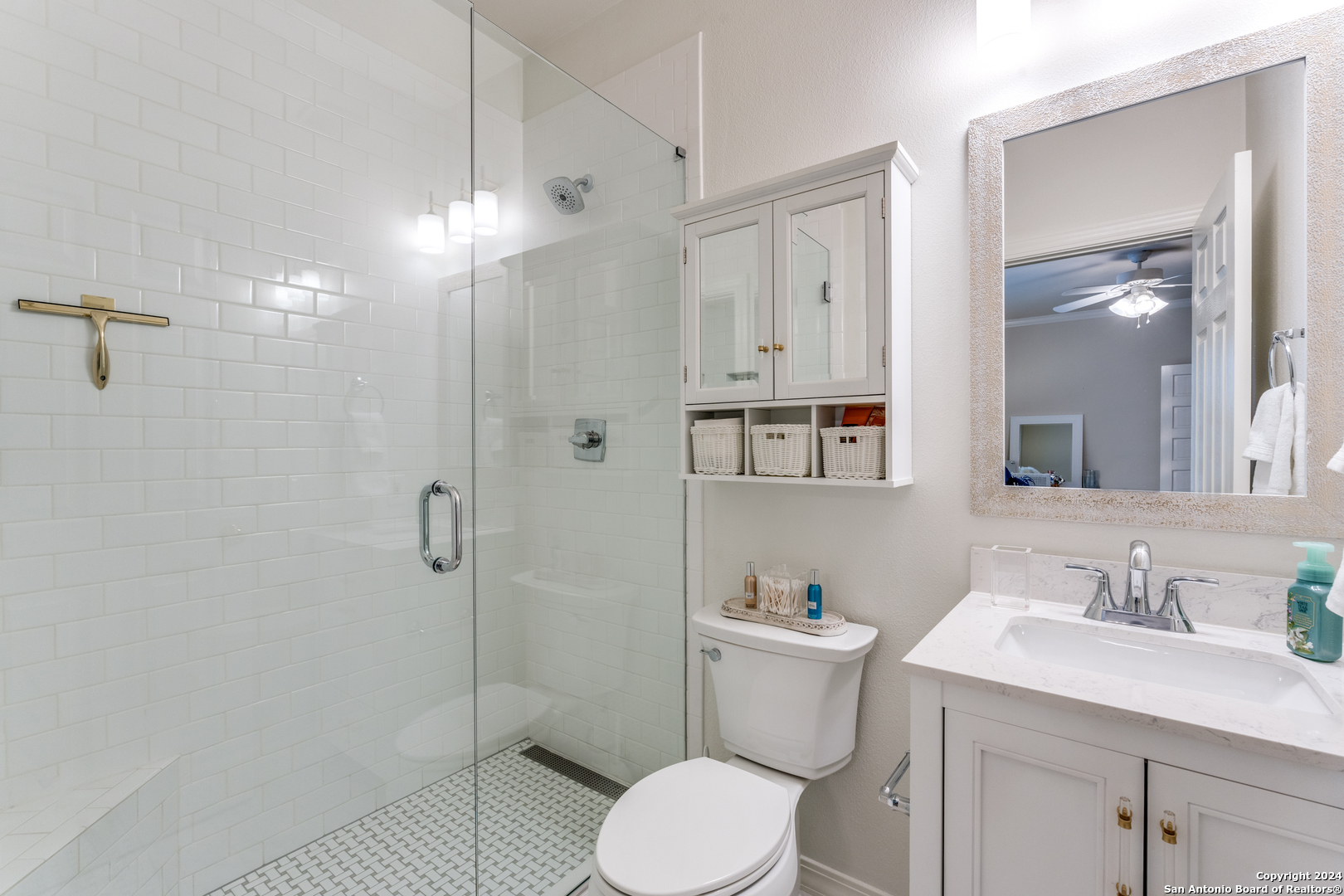 1 DORCHESTER PL