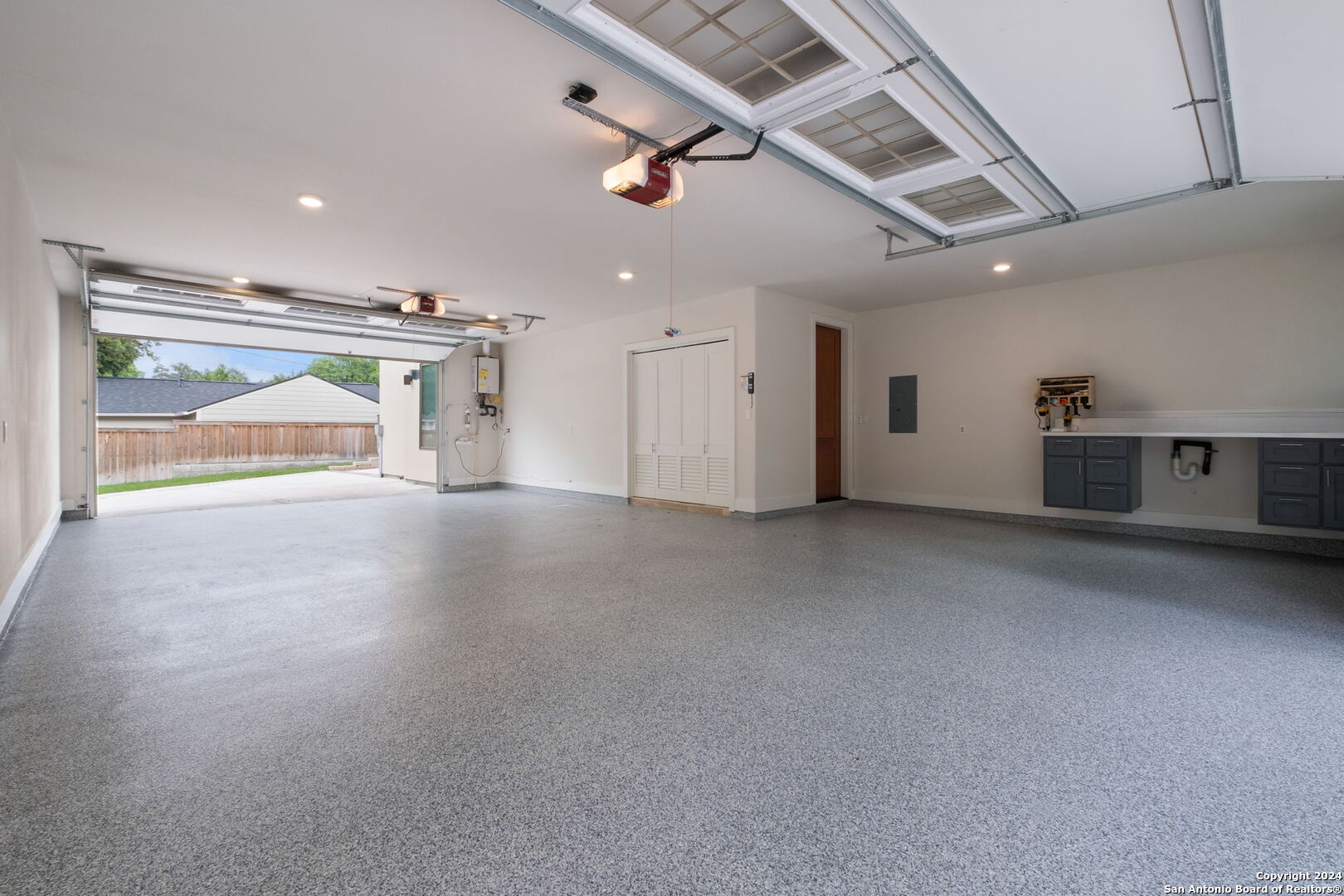 113 TUTTLE RD