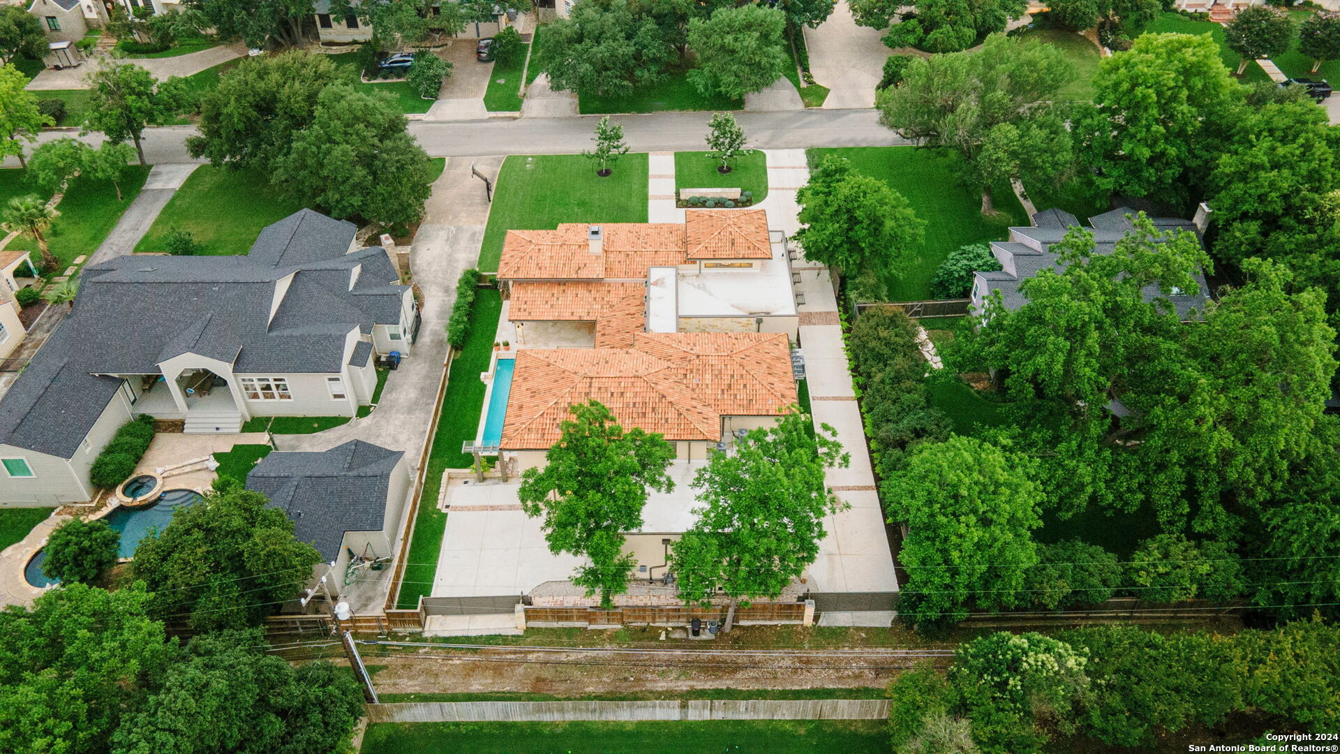 113 TUTTLE RD