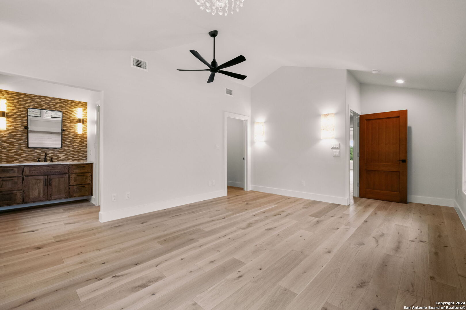 113 TUTTLE RD