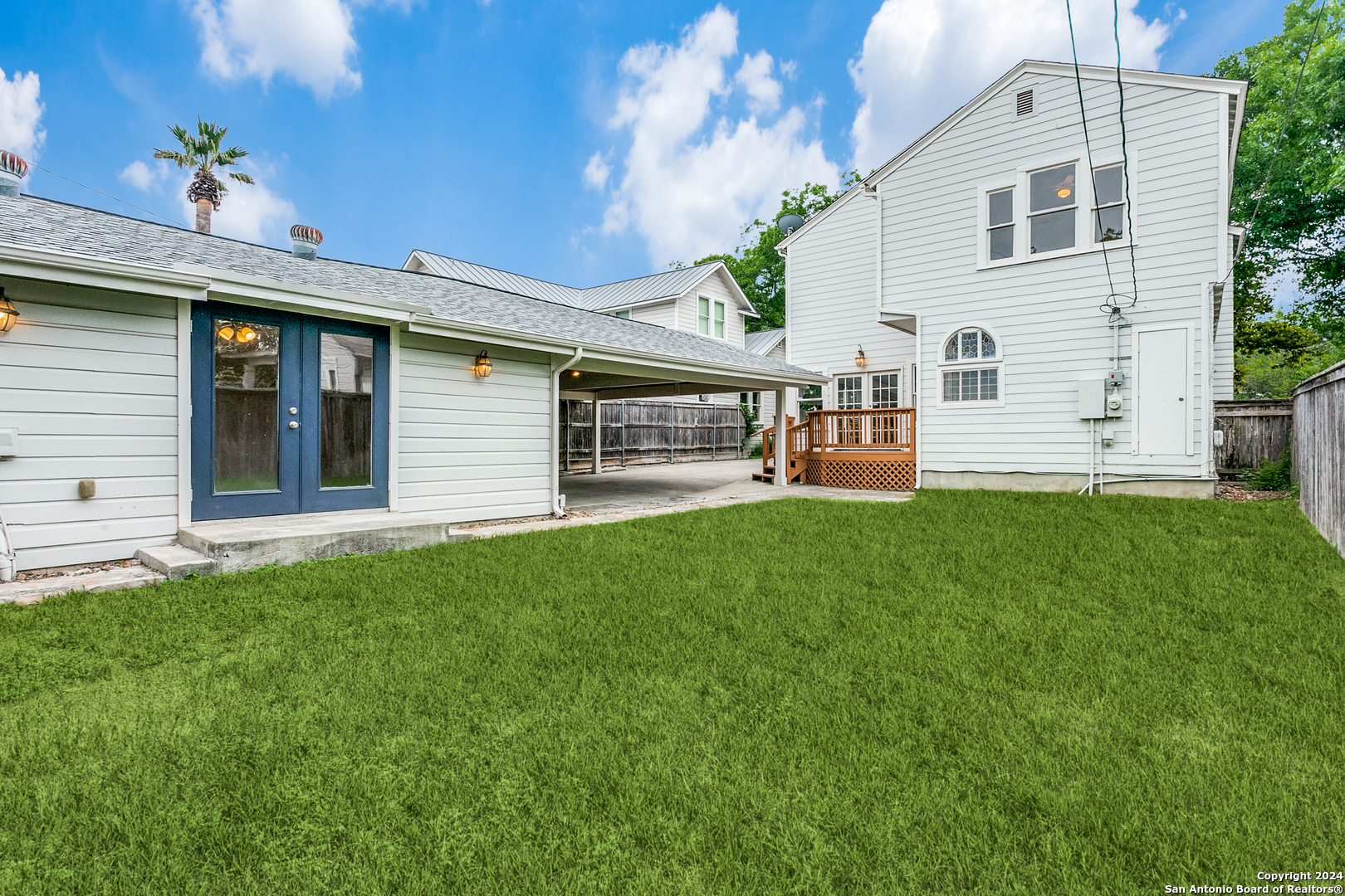 123 CLOVERLEAF AVE