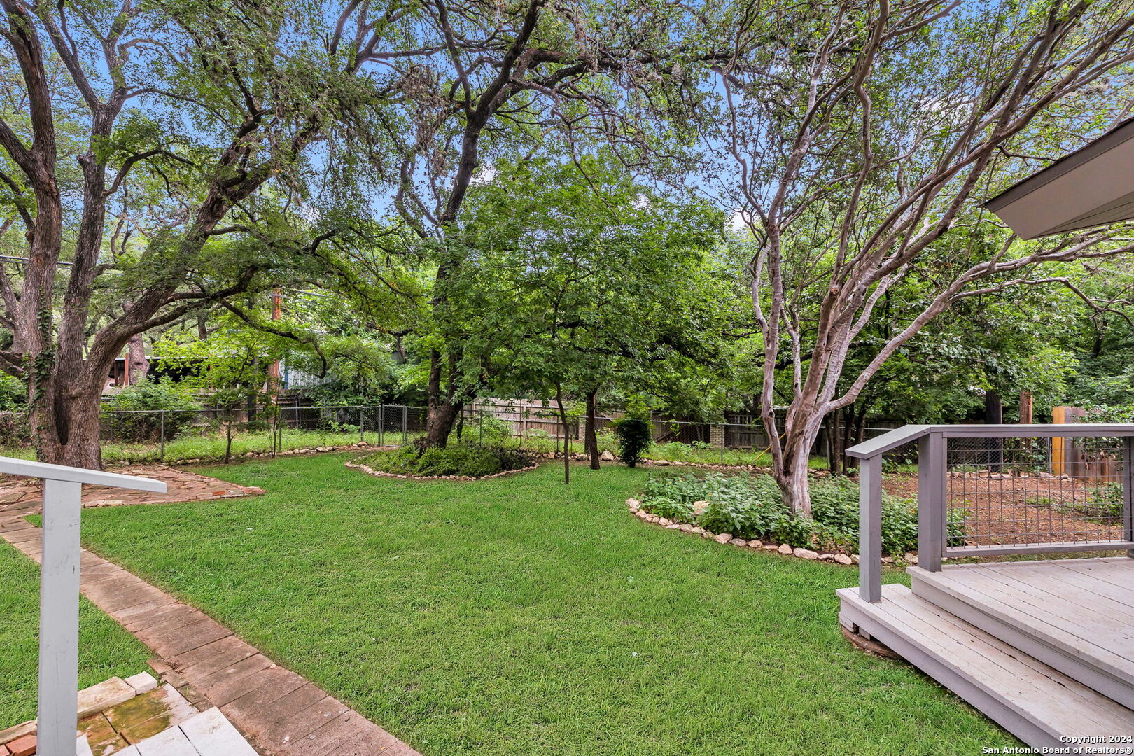 8718 CHARRO LN