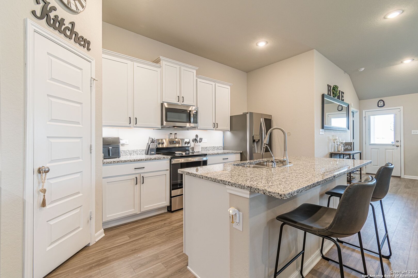 7818 Granger Cove