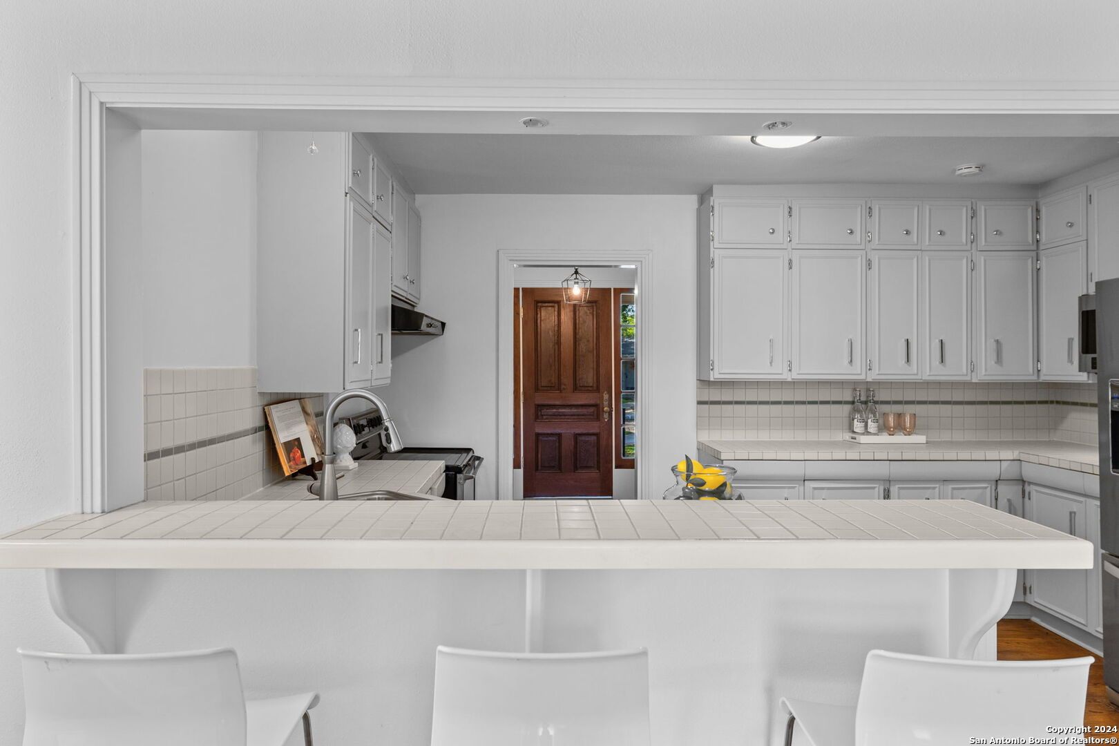 410 Woodcrest Dr