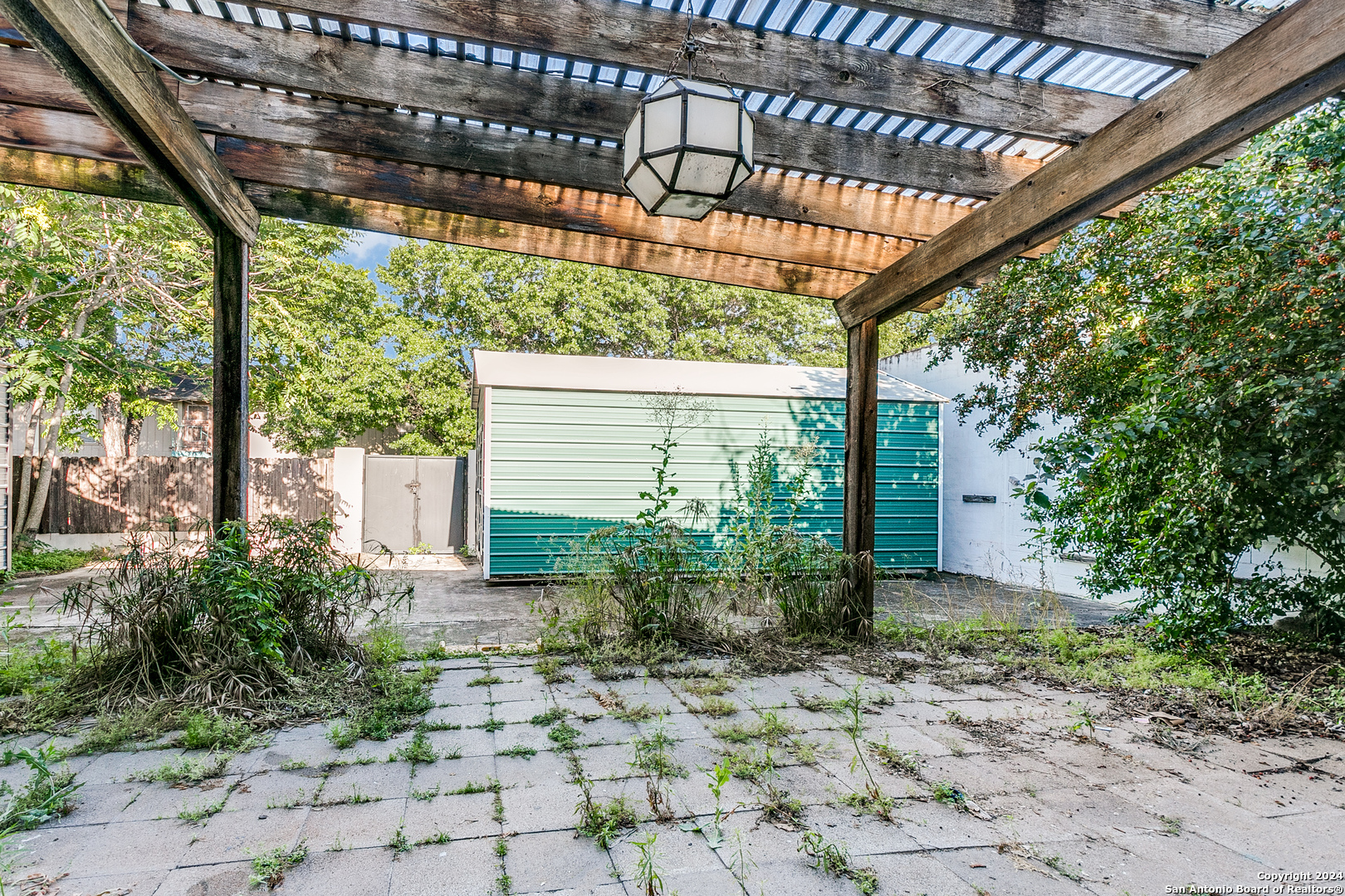 4335 McCullough