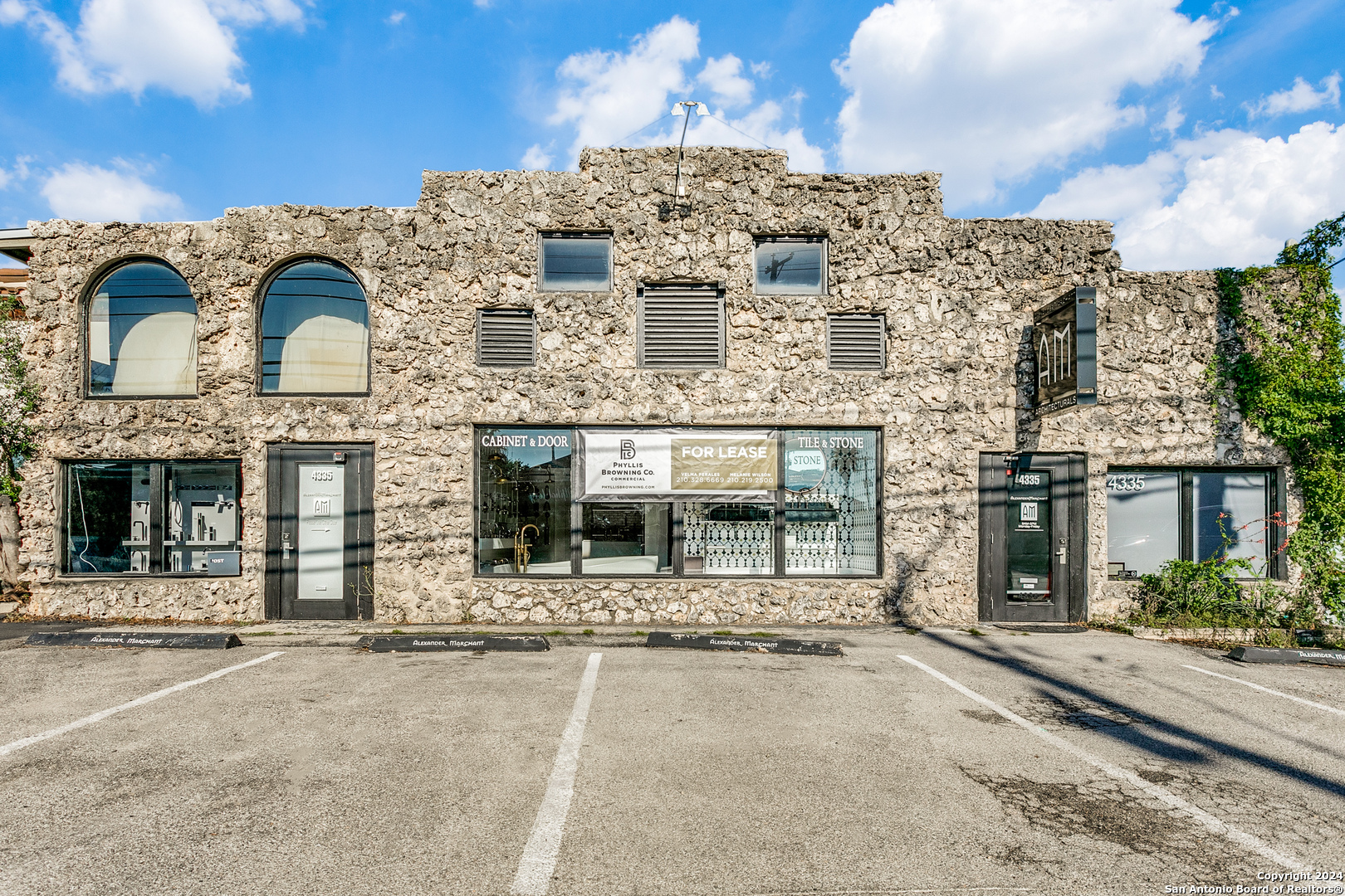 4335 McCullough