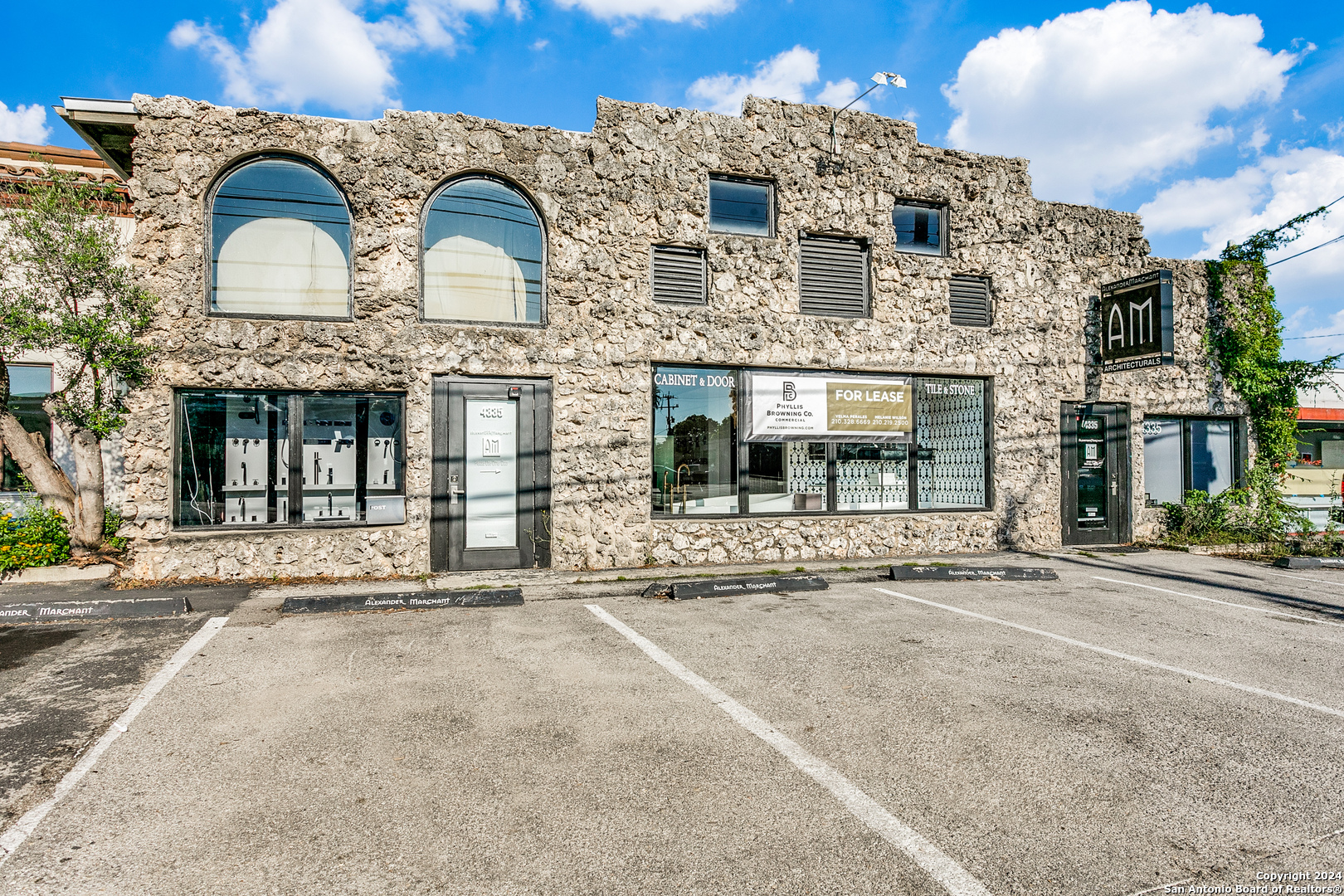 4335 McCullough