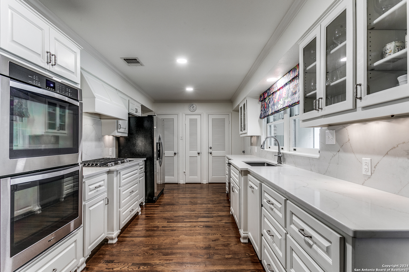 155 Hillview