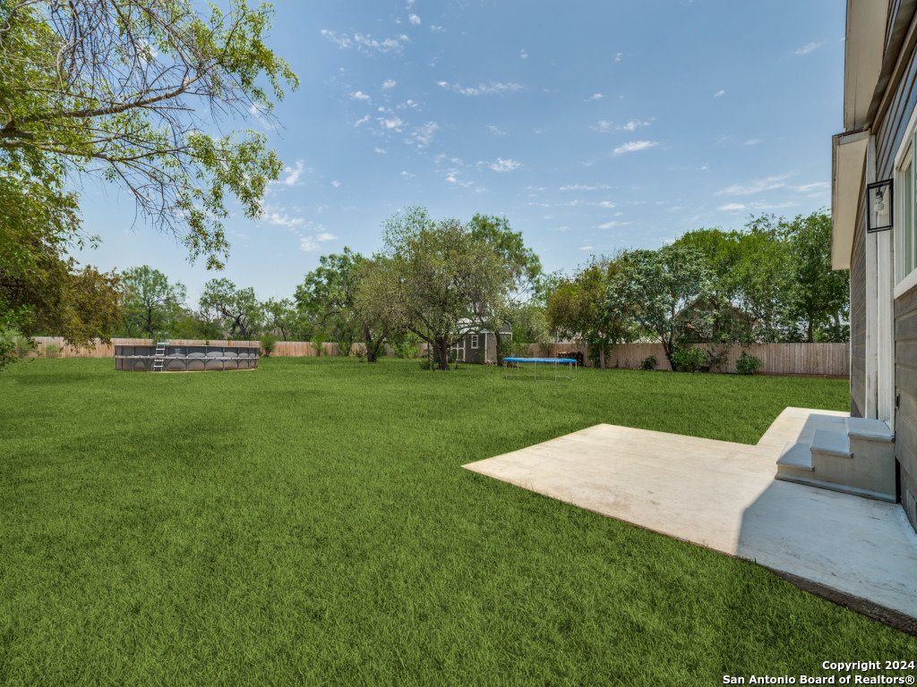 1106 N HIGH ST