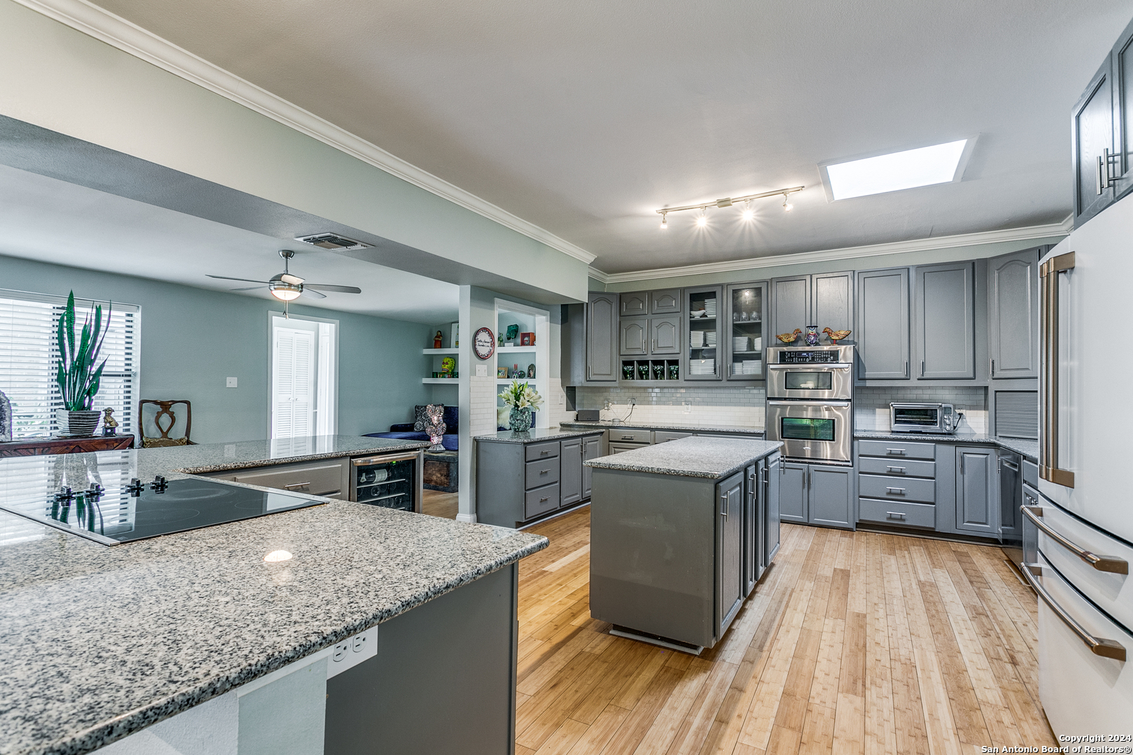 114 WYANOKE DR