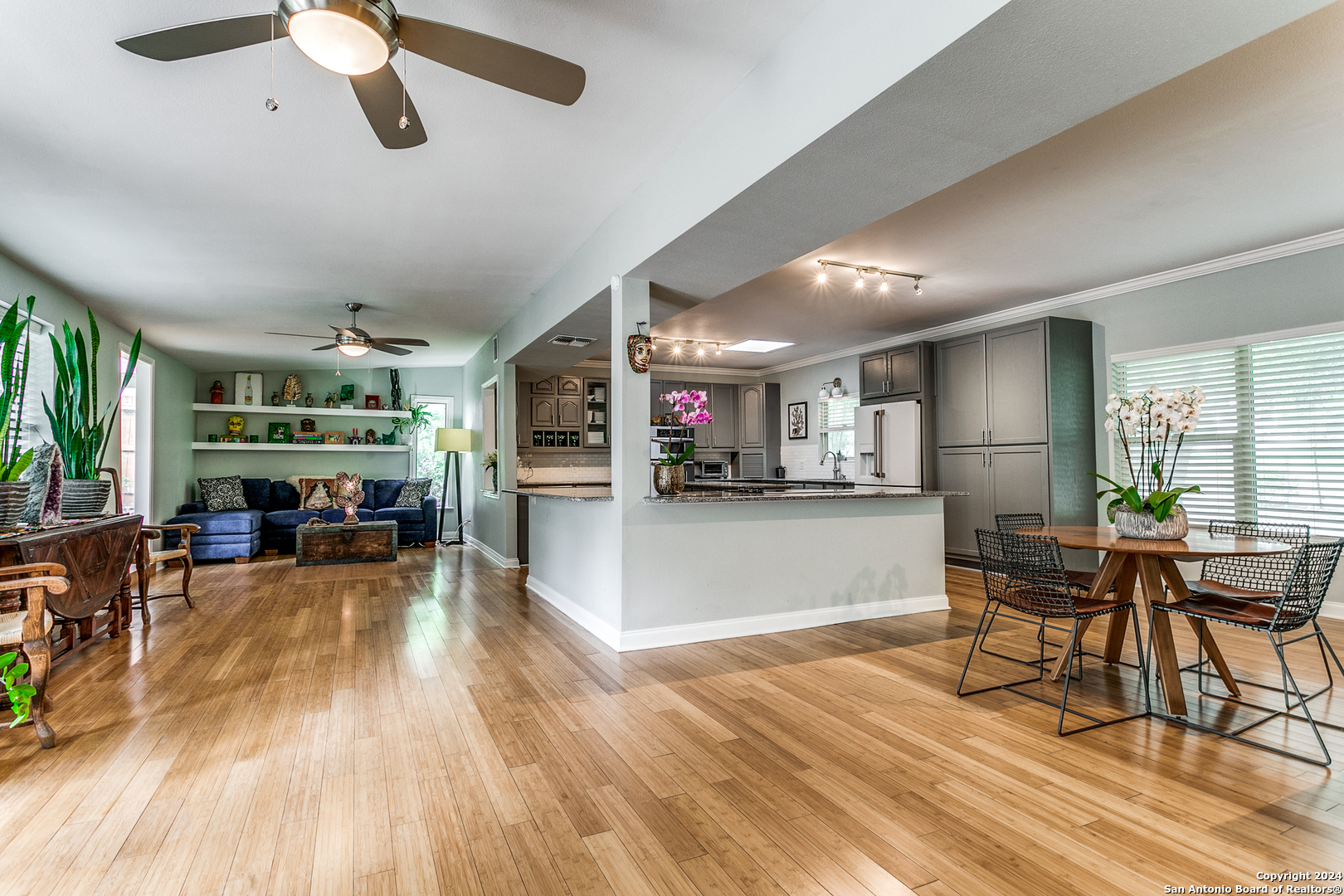 114 WYANOKE DR