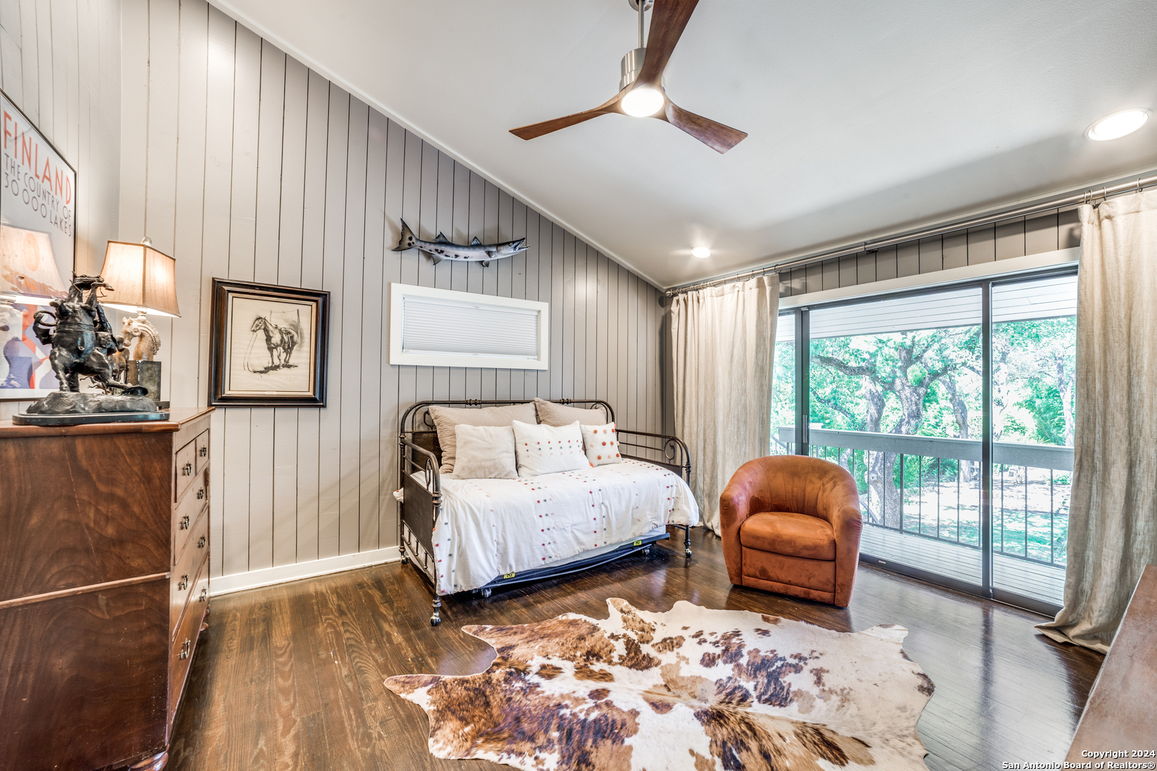 8101 Country Side Drive