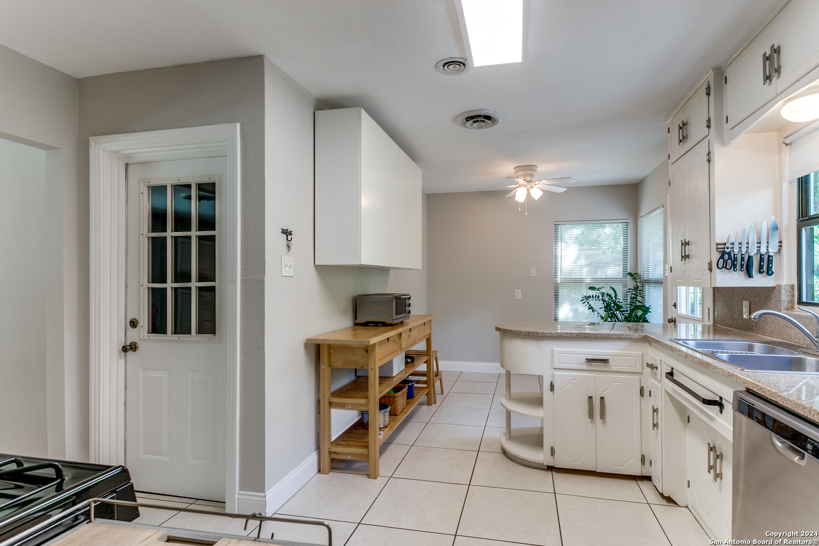229 LYMAN DR
