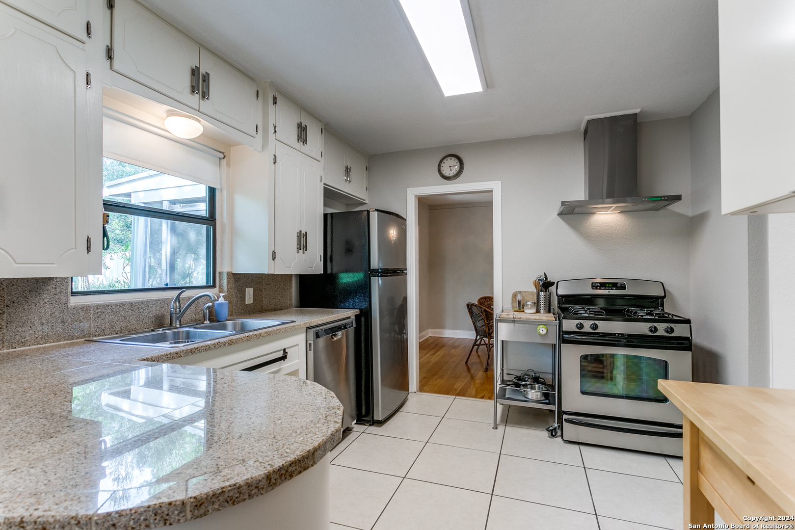 229 LYMAN DR